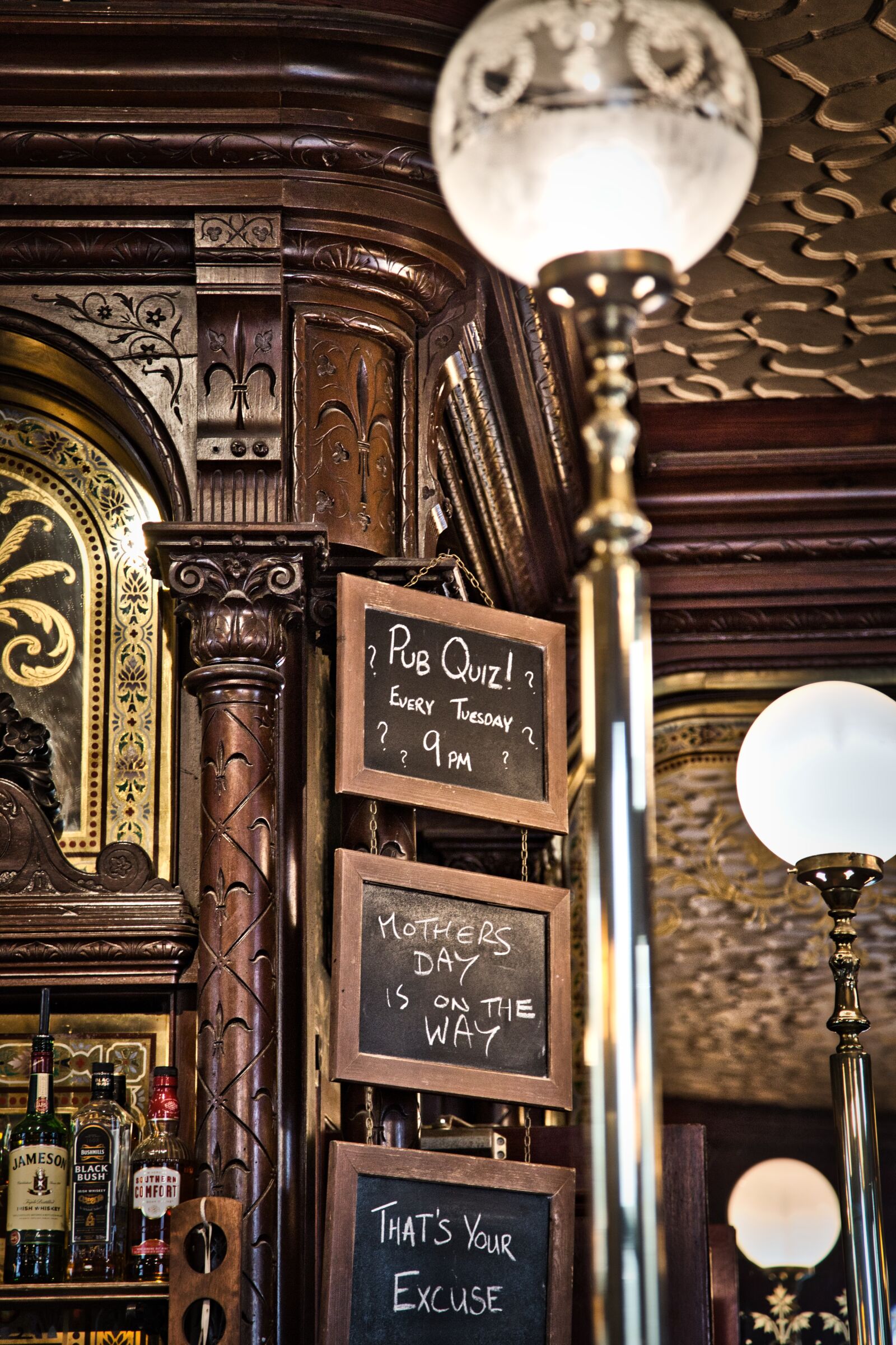 Canon EF 24-105mm F4L IS USM sample photo. England, pub, bar photography