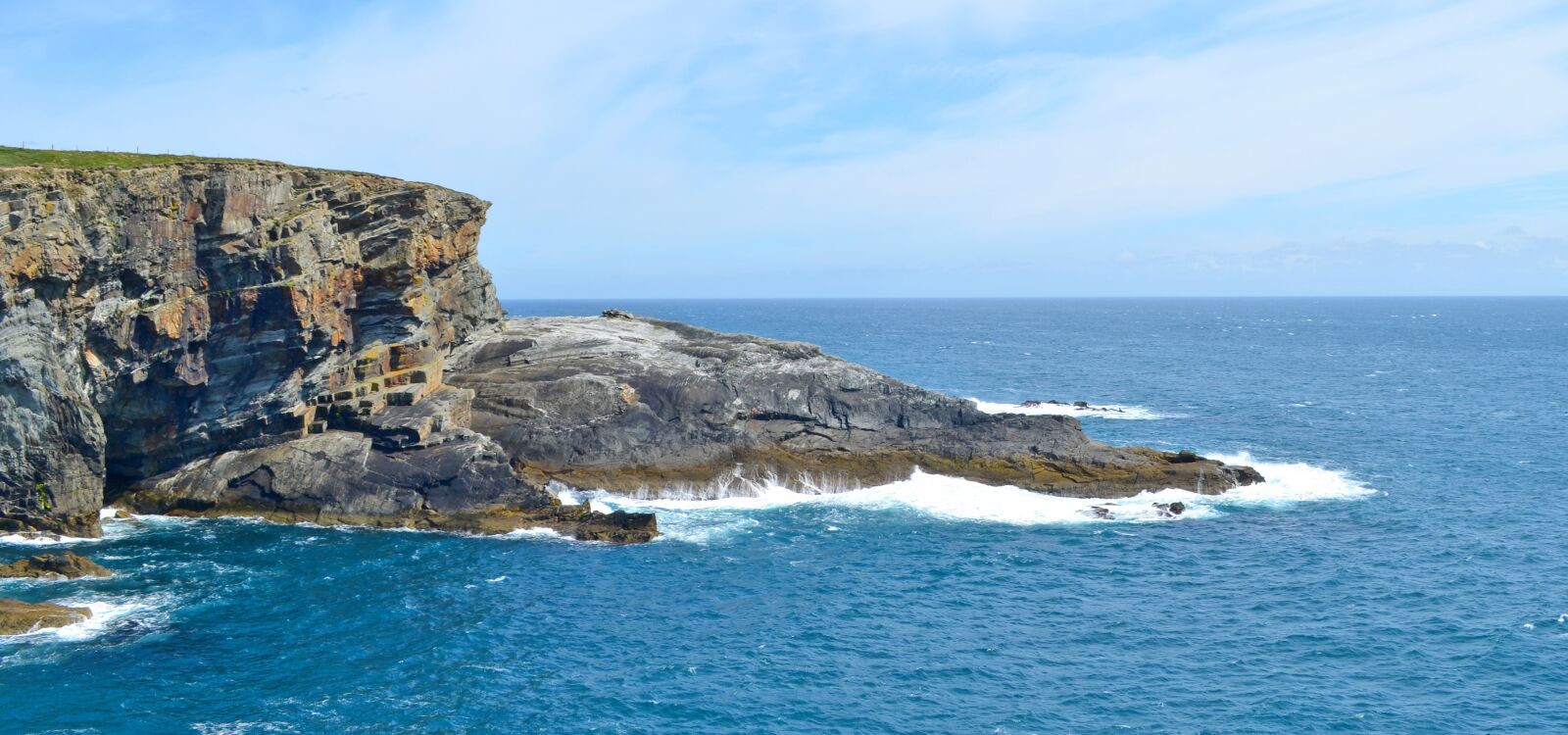 Nikon D5100 sample photo. Cliff, steilkueste, cliffs photography