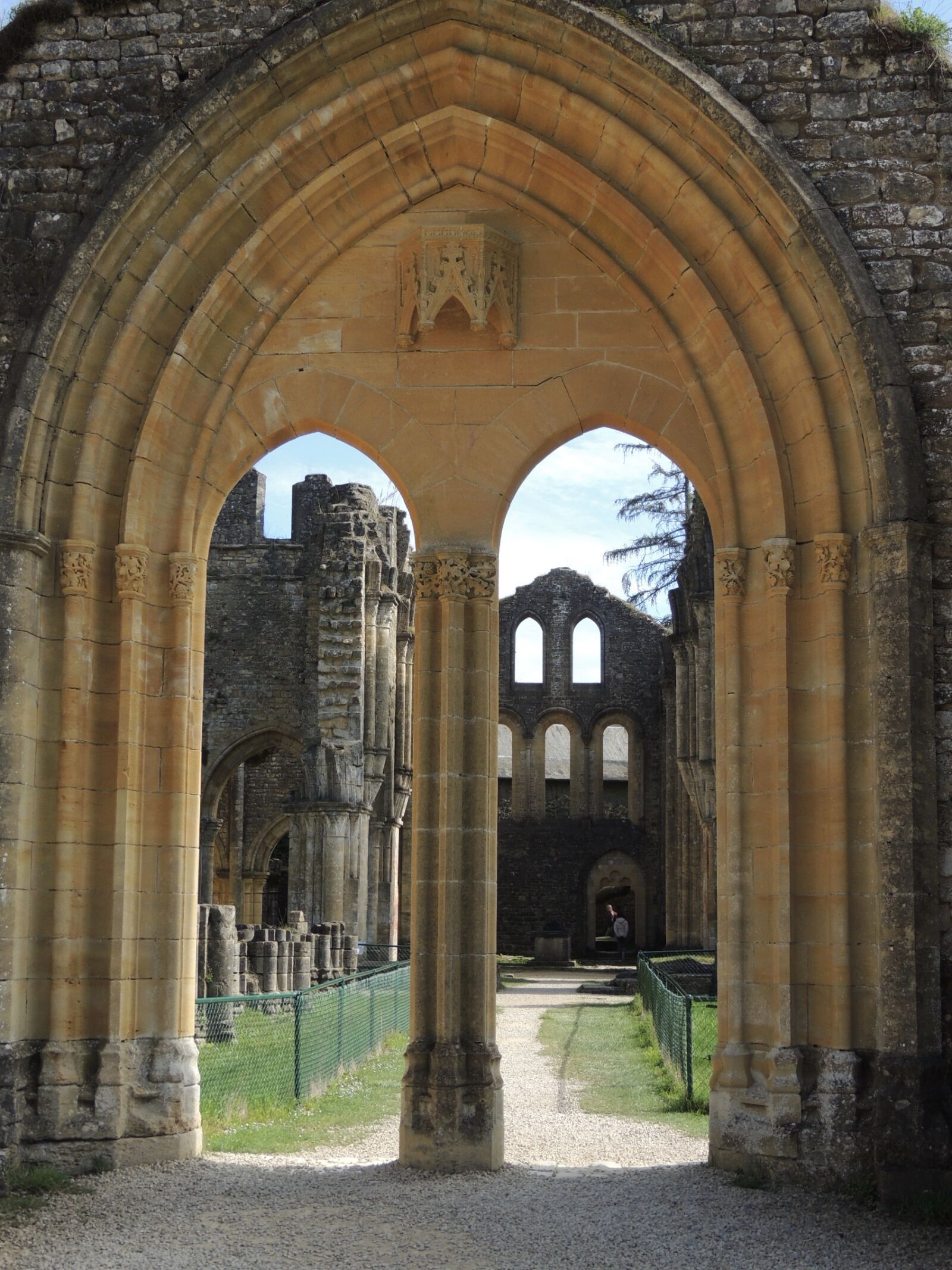 Nikon Coolpix P510 sample photo. Ruin, abbey, monastery photography