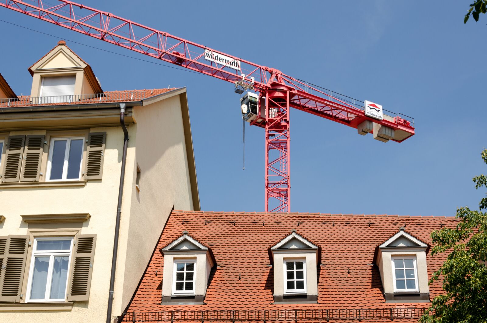 Nikon D5100 sample photo. Build, construction, housing photography