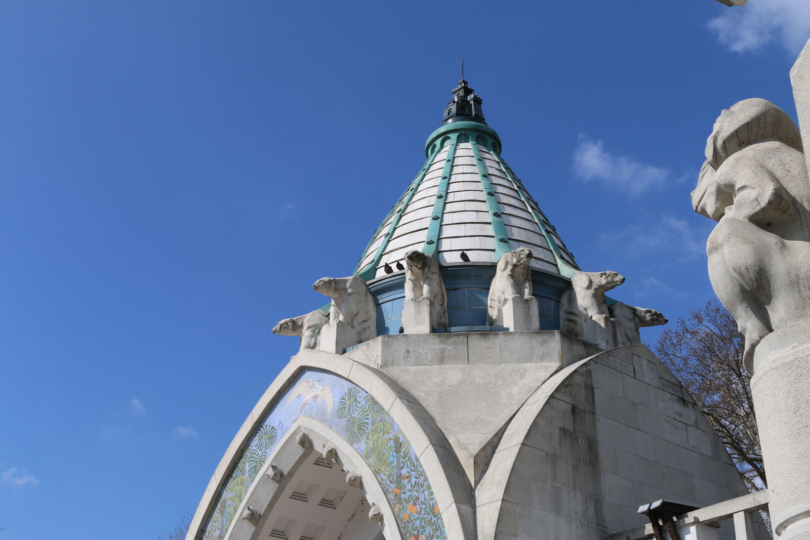 Canon EOS 70D sample photo. Bear, blue, budapest, polar photography