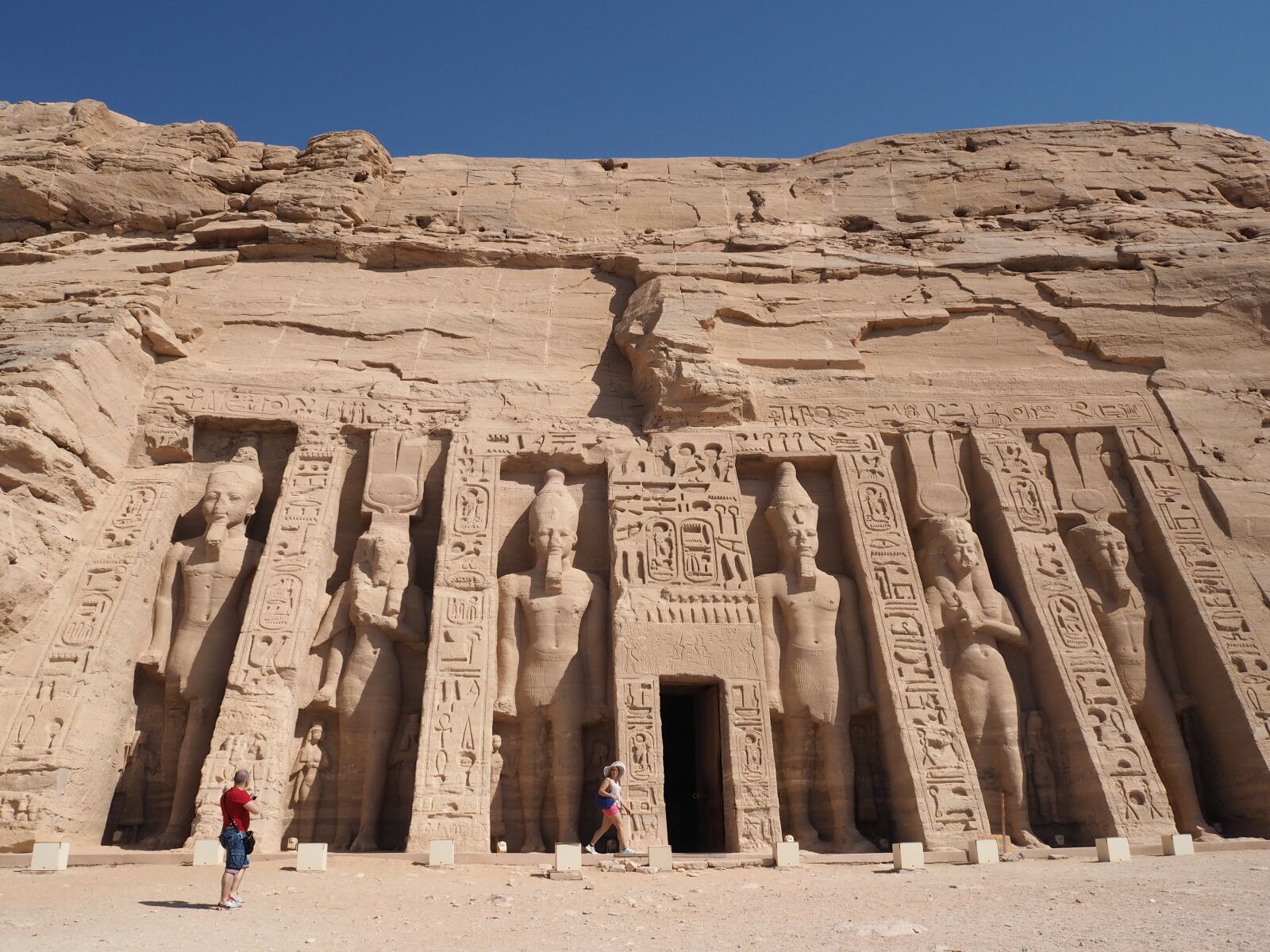 Olympus OM-D E-M10 sample photo. Abu simbel temple, egypt photography