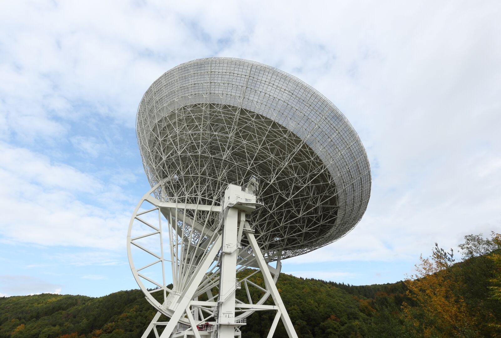 Canon EOS 550D (EOS Rebel T2i / EOS Kiss X4) sample photo. Germany, effelsberg, radio photography