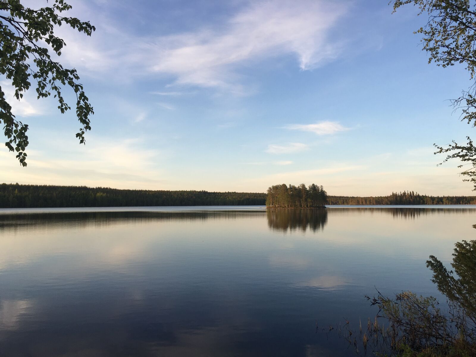 Apple iPhone 6s Plus sample photo. Landscape, lake, lapland photography