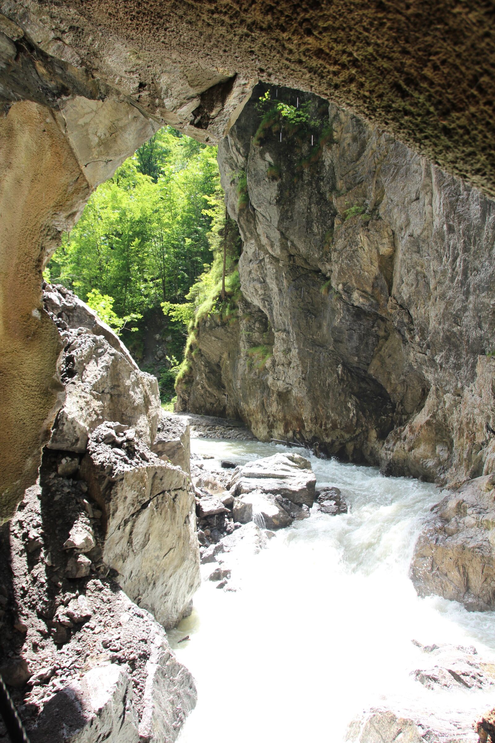 Canon EOS 600D (Rebel EOS T3i / EOS Kiss X5) sample photo. Partnachklamm, river, racing photography