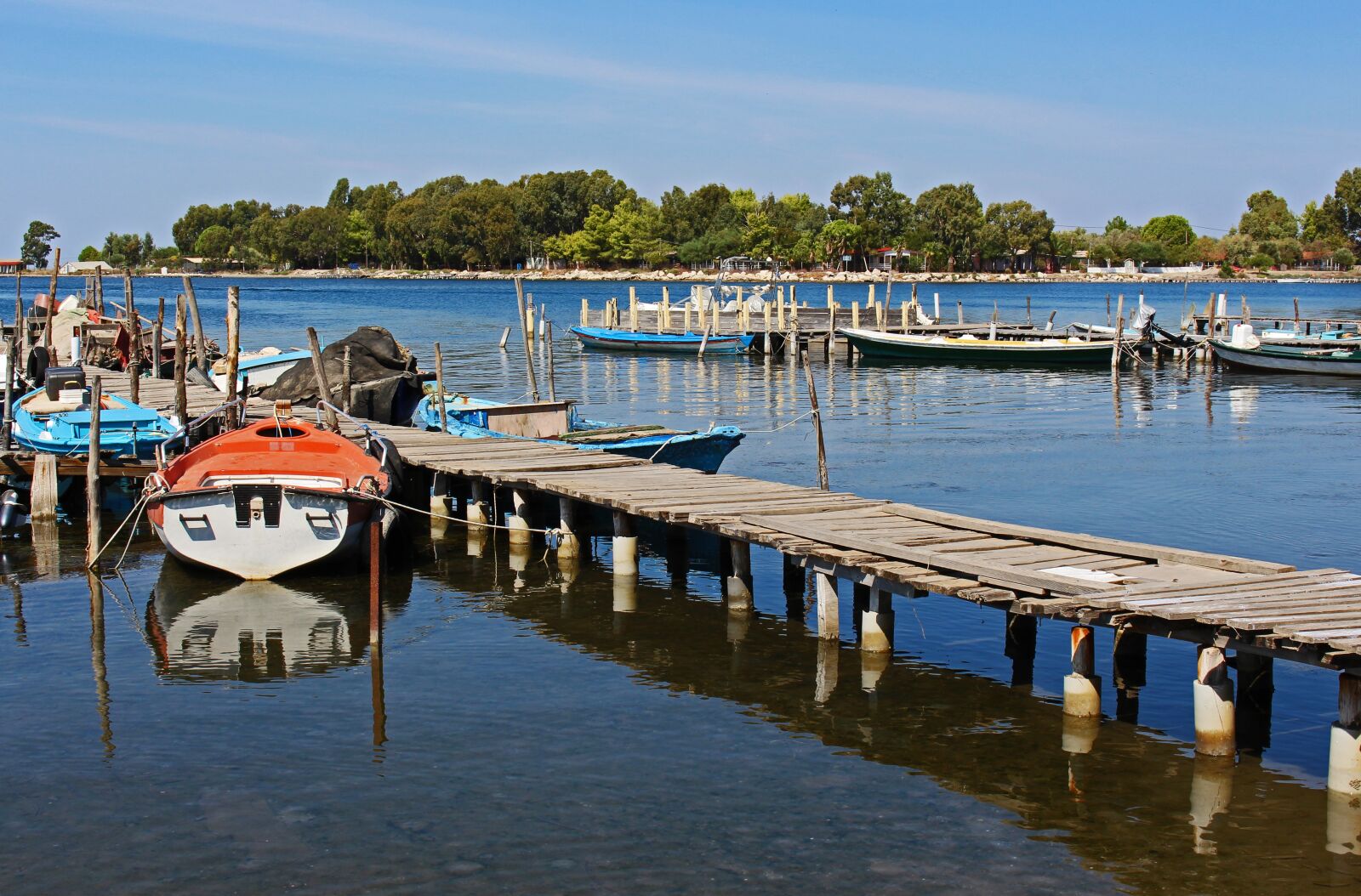 Canon EOS 700D (EOS Rebel T5i / EOS Kiss X7i) sample photo. Messolonghi, greece, fishing boats photography
