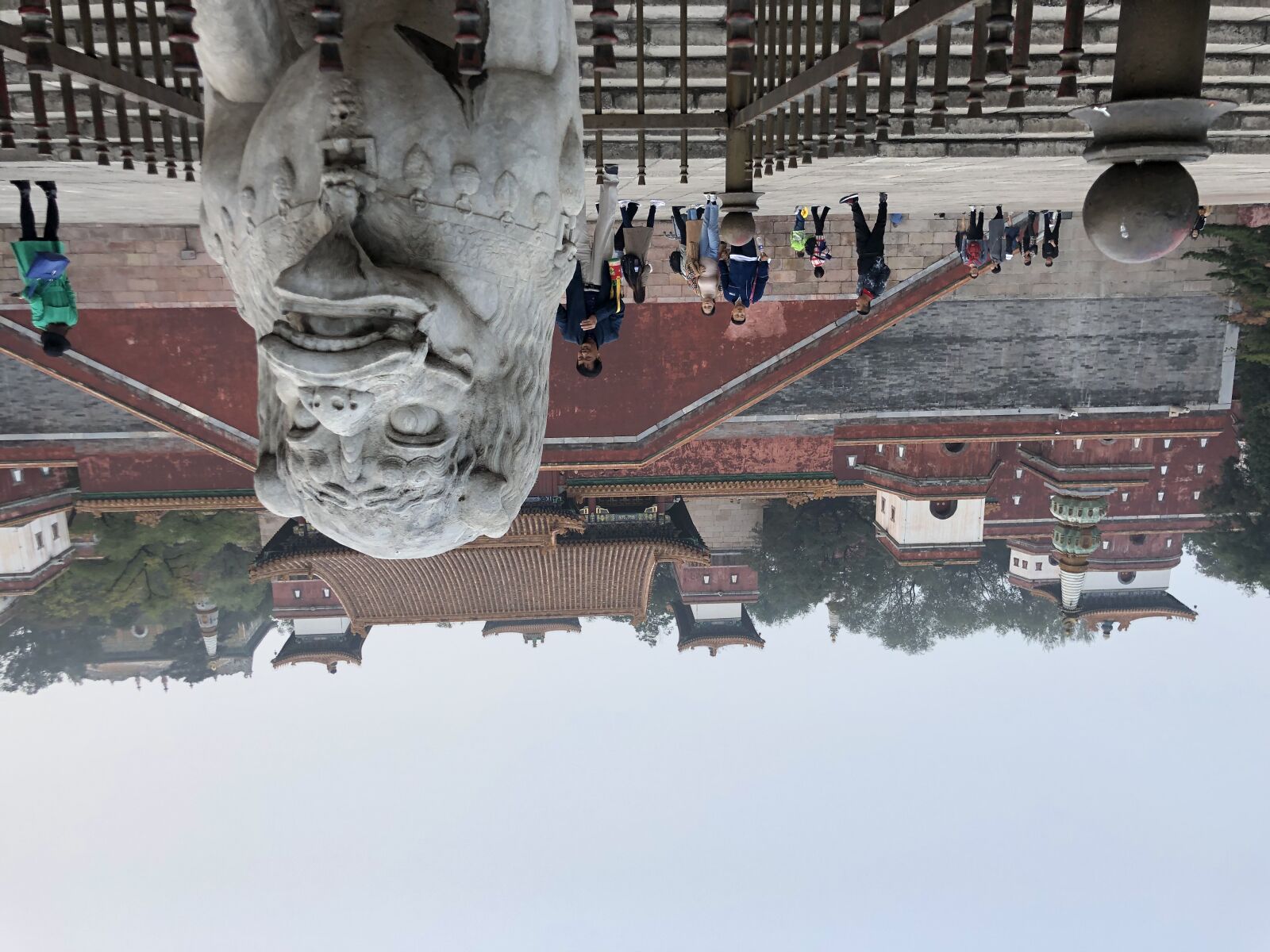 iPhone X back dual camera 4mm f/1.8 sample photo. Castle, china, chinese, crowd photography