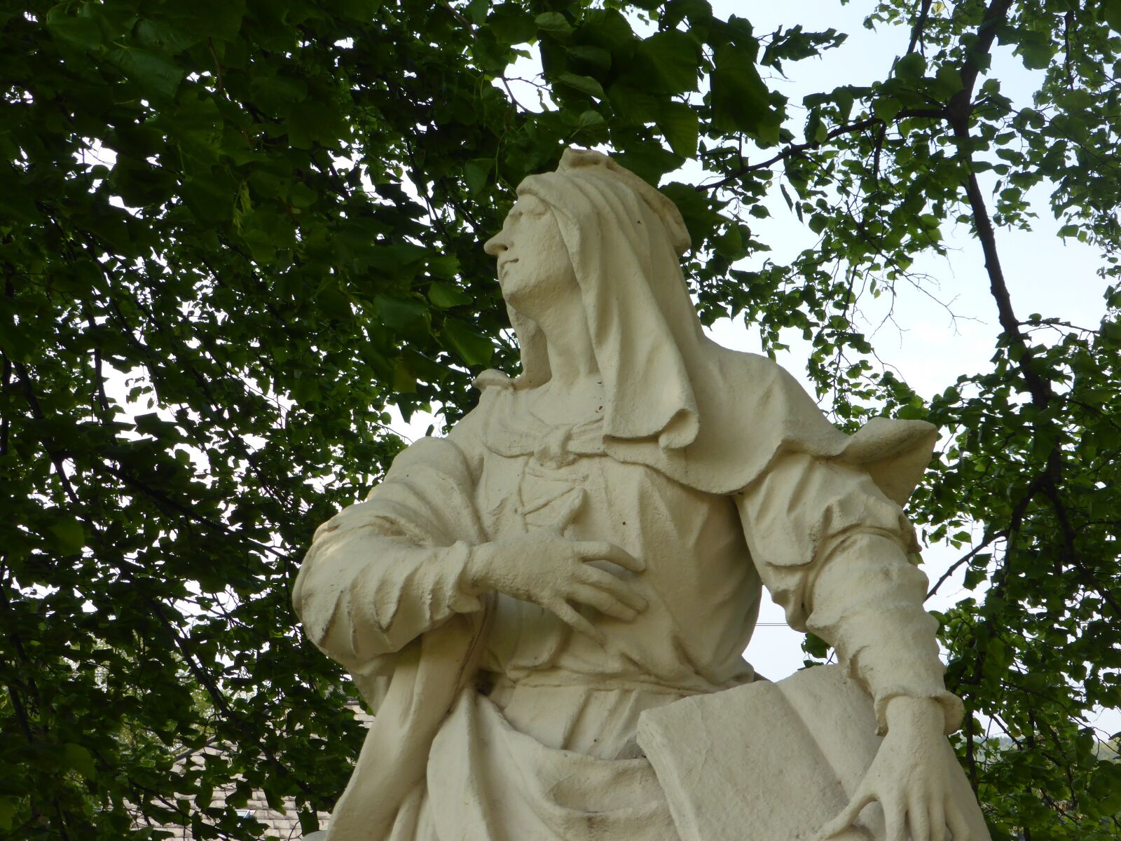 Panasonic Lumix DMC-ZS30 (Lumix DMC-TZ40) sample photo. Statue, relief, sculpture photography