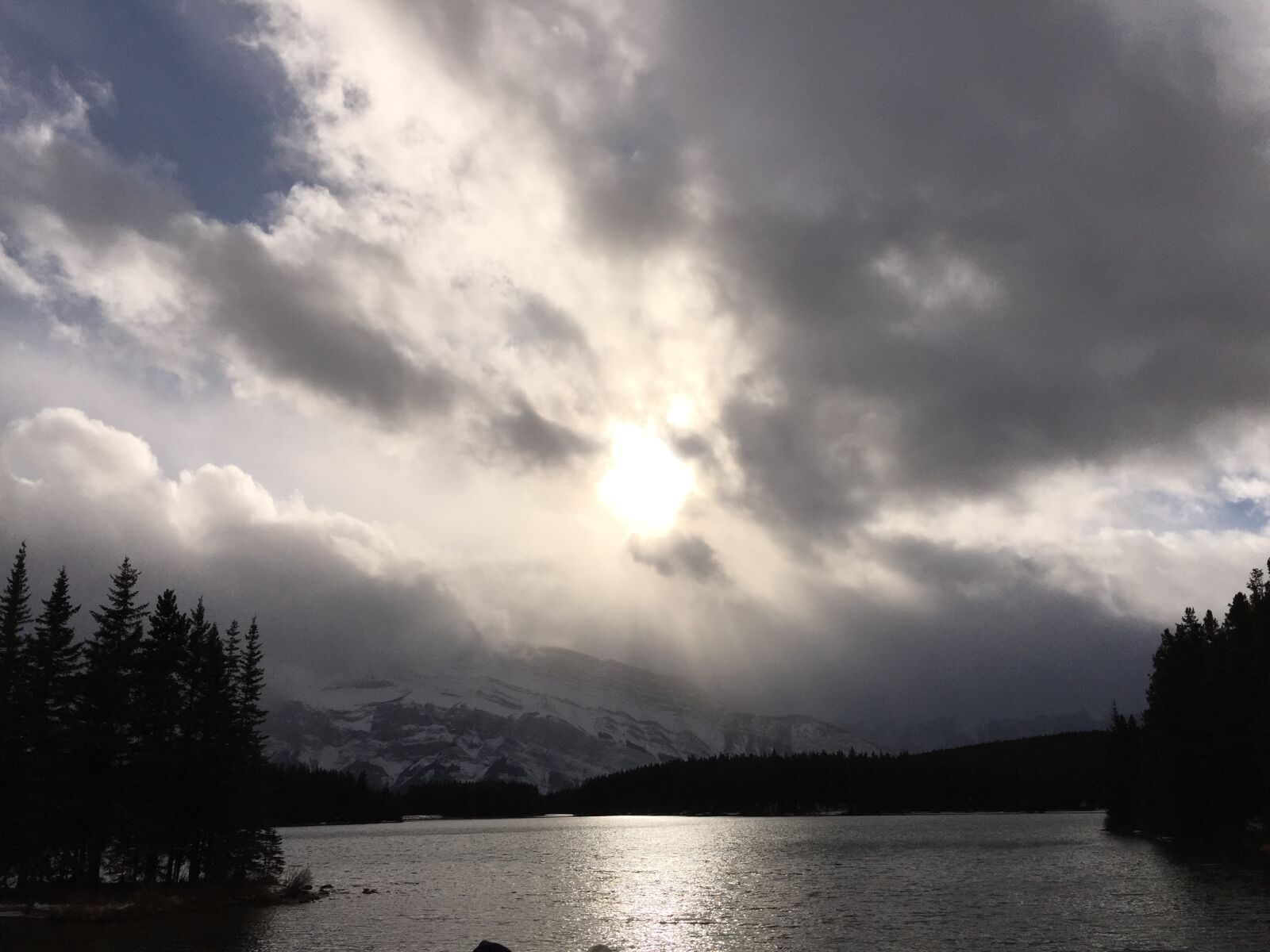iPhone 6 Plus back camera 4.15mm f/2.2 sample photo. Winter, sunset photography
