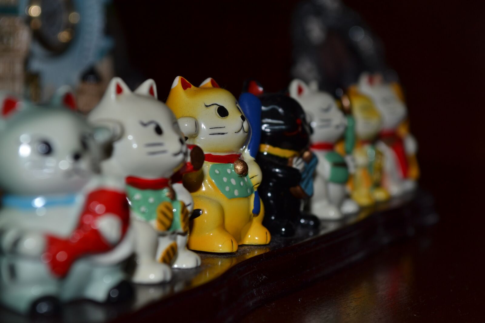 Nikon D3100 sample photo. Fortune cats, deities, figurines photography
