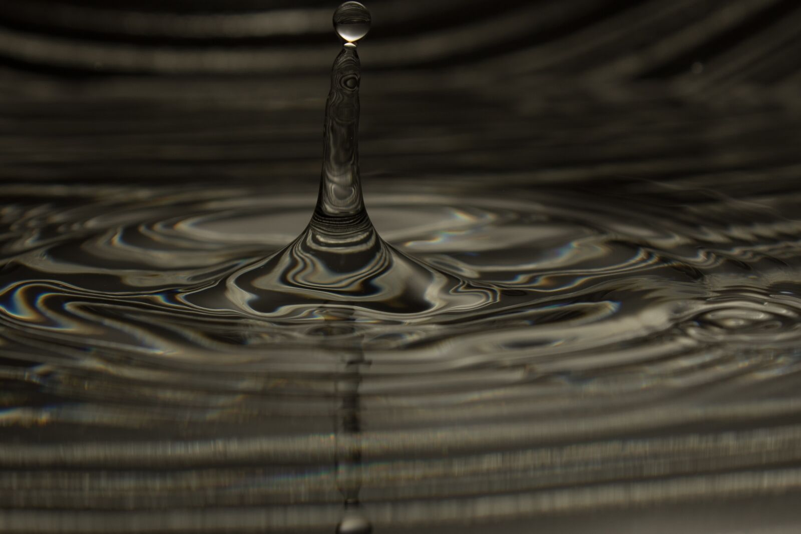 Canon EOS 60D sample photo. Teardrop, drop, droplet photography