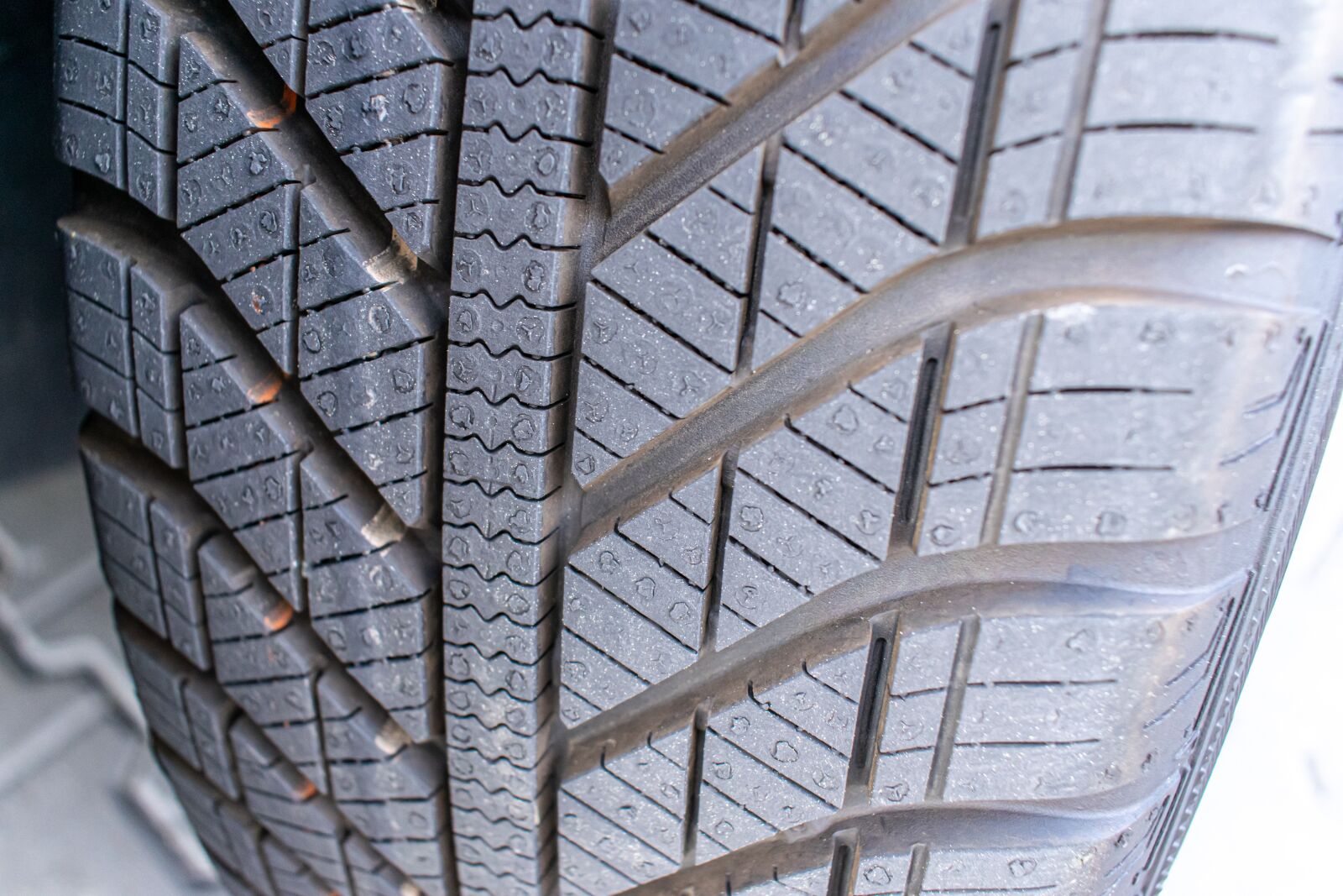 Nikon D5300 sample photo. Mature, profile, auto tires photography