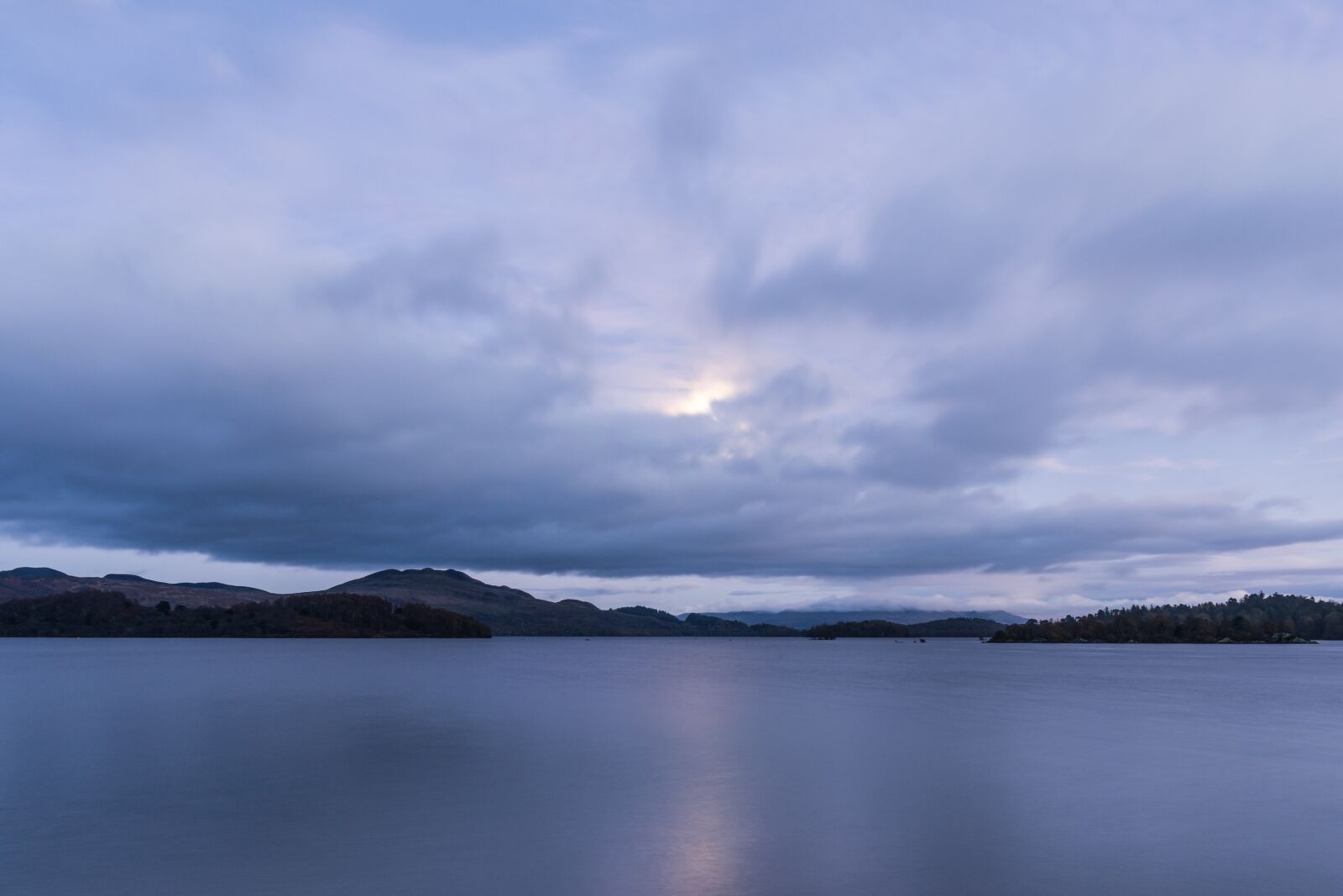 Sony a7R II + Sony FE 24-240mm F3.5-6.3 OSS sample photo. Moonlight, lake, hole photography