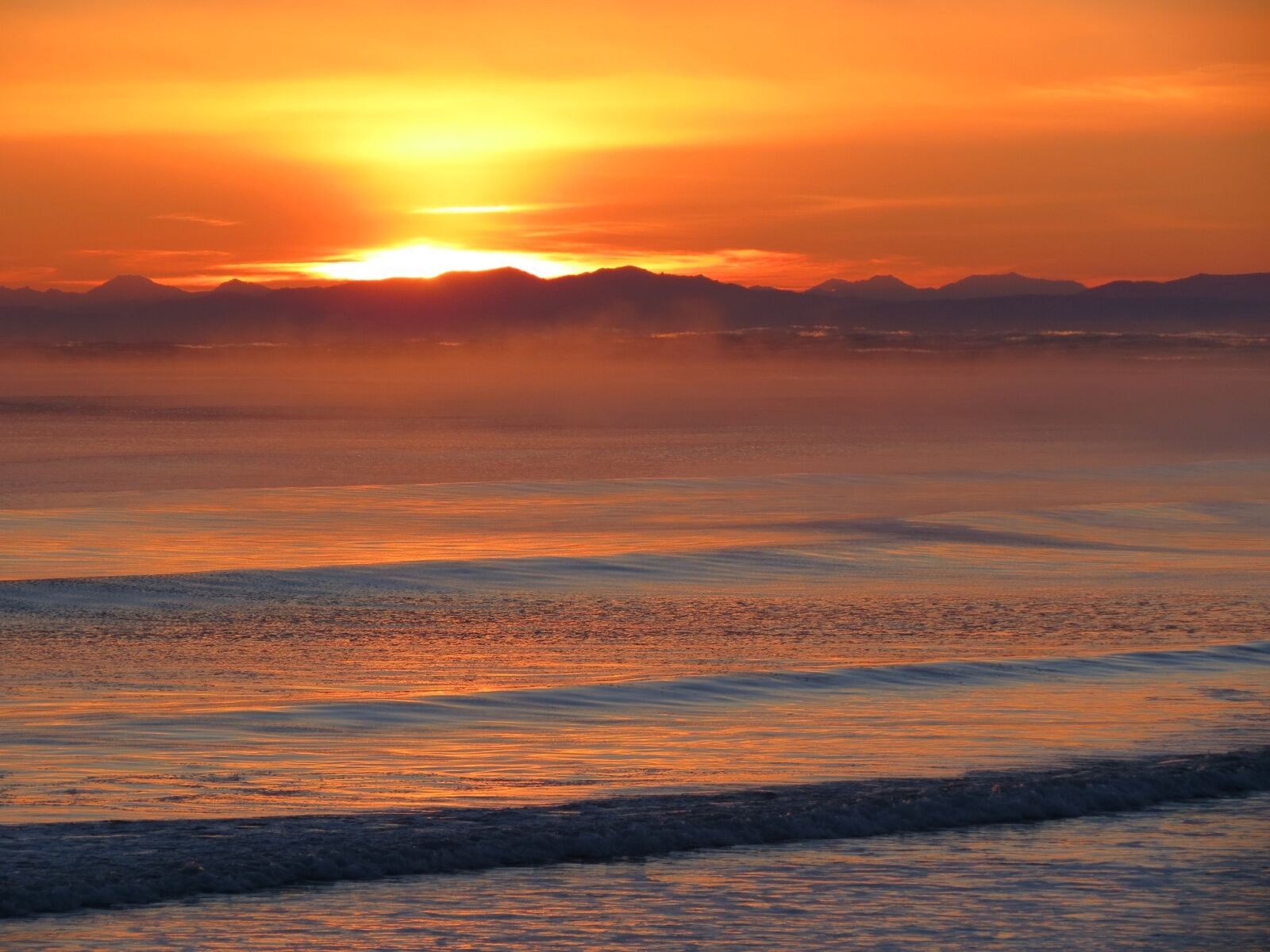 Canon PowerShot SX40 HS sample photo. Ocean, sunrise, wave photography