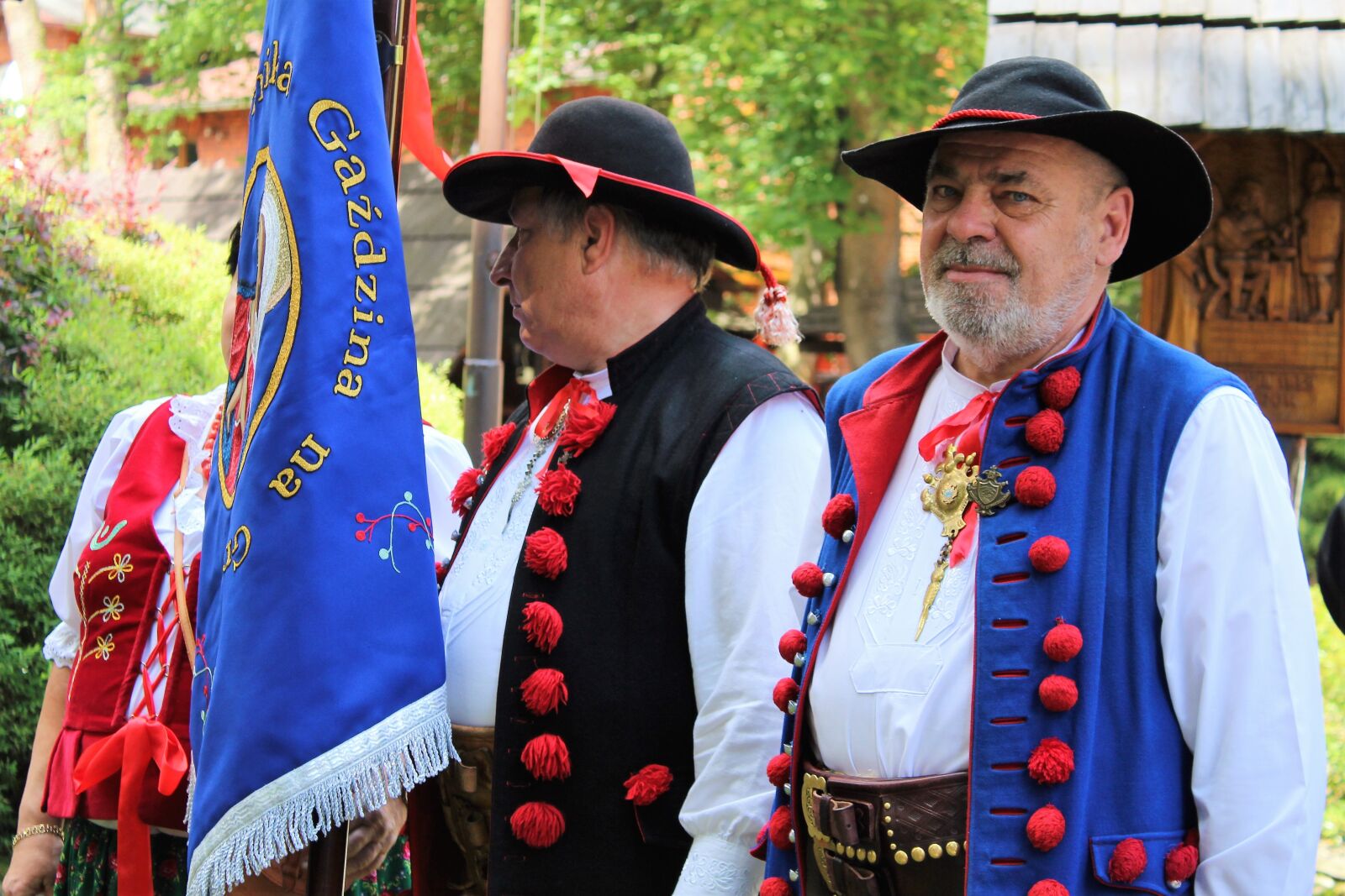 Canon EOS 1300D (EOS Rebel T6 / EOS Kiss X80) sample photo. Integration, oktoberfest, sommerfest photography