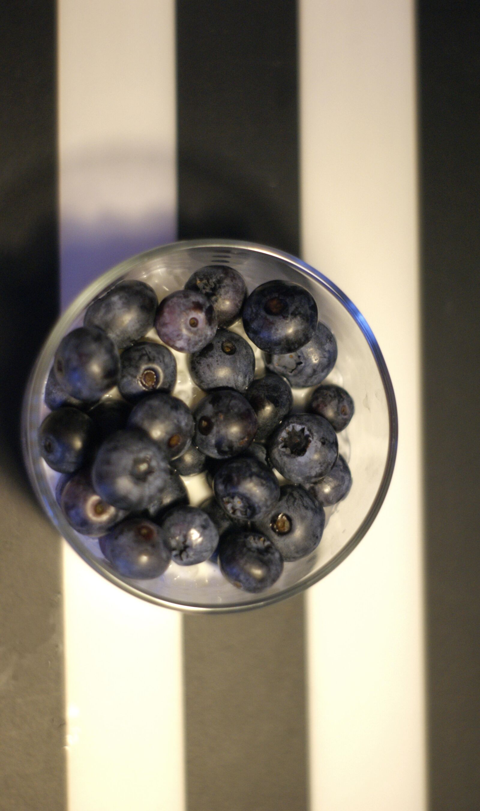 Sony Alpha DSLR-A290 sample photo. Blackberry, blueberry, healthy photography