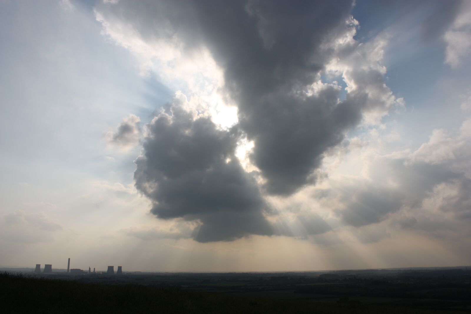 Canon EOS 450D (EOS Rebel XSi / EOS Kiss X2) sample photo. Sun, clouds, sky photography