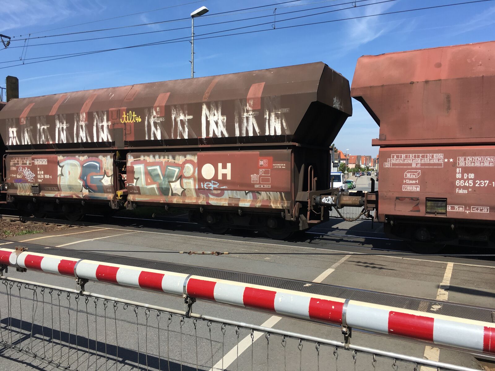 Apple iPhone 6s Plus sample photo. Train, graffiti, germany photography