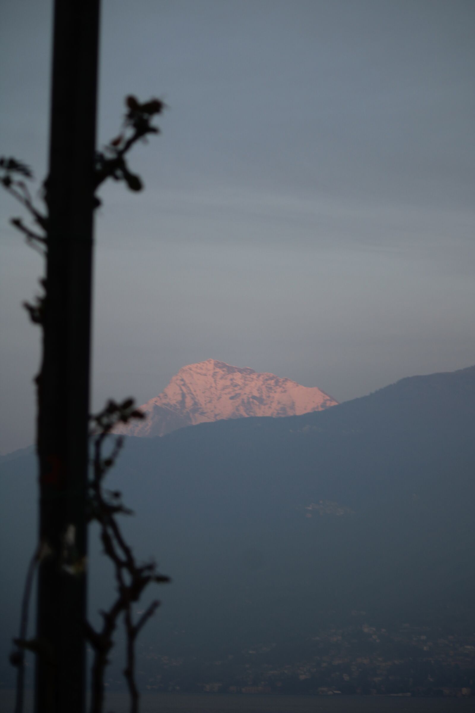 Canon EF-S 55-250mm F4-5.6 IS sample photo. Como photography