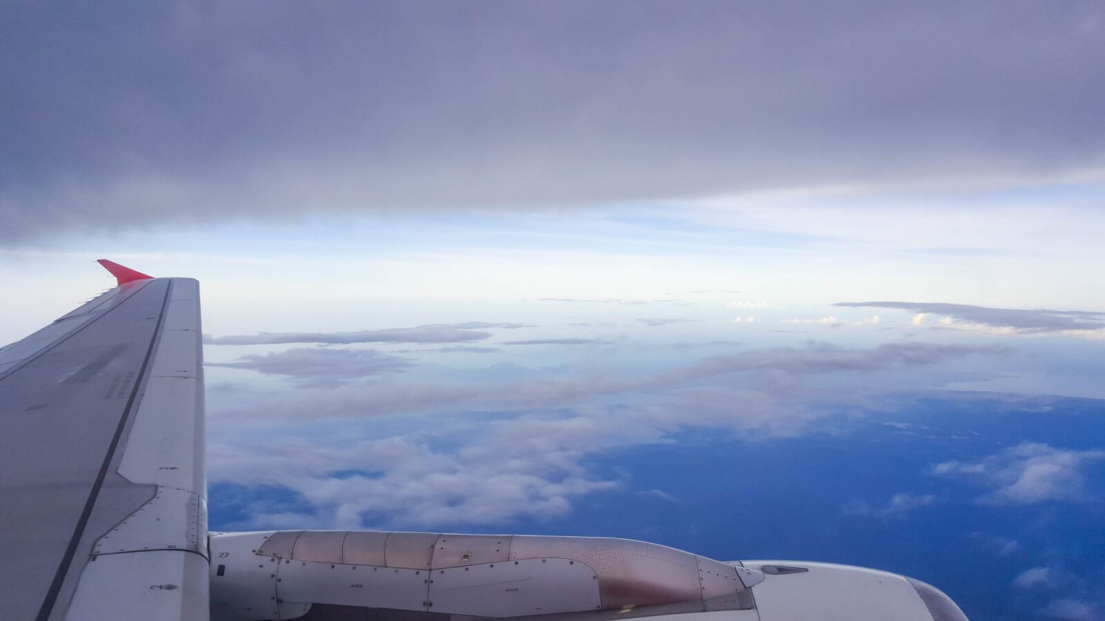 Samsung Galaxy Note5 sample photo. Sky, airplane, clouds photography