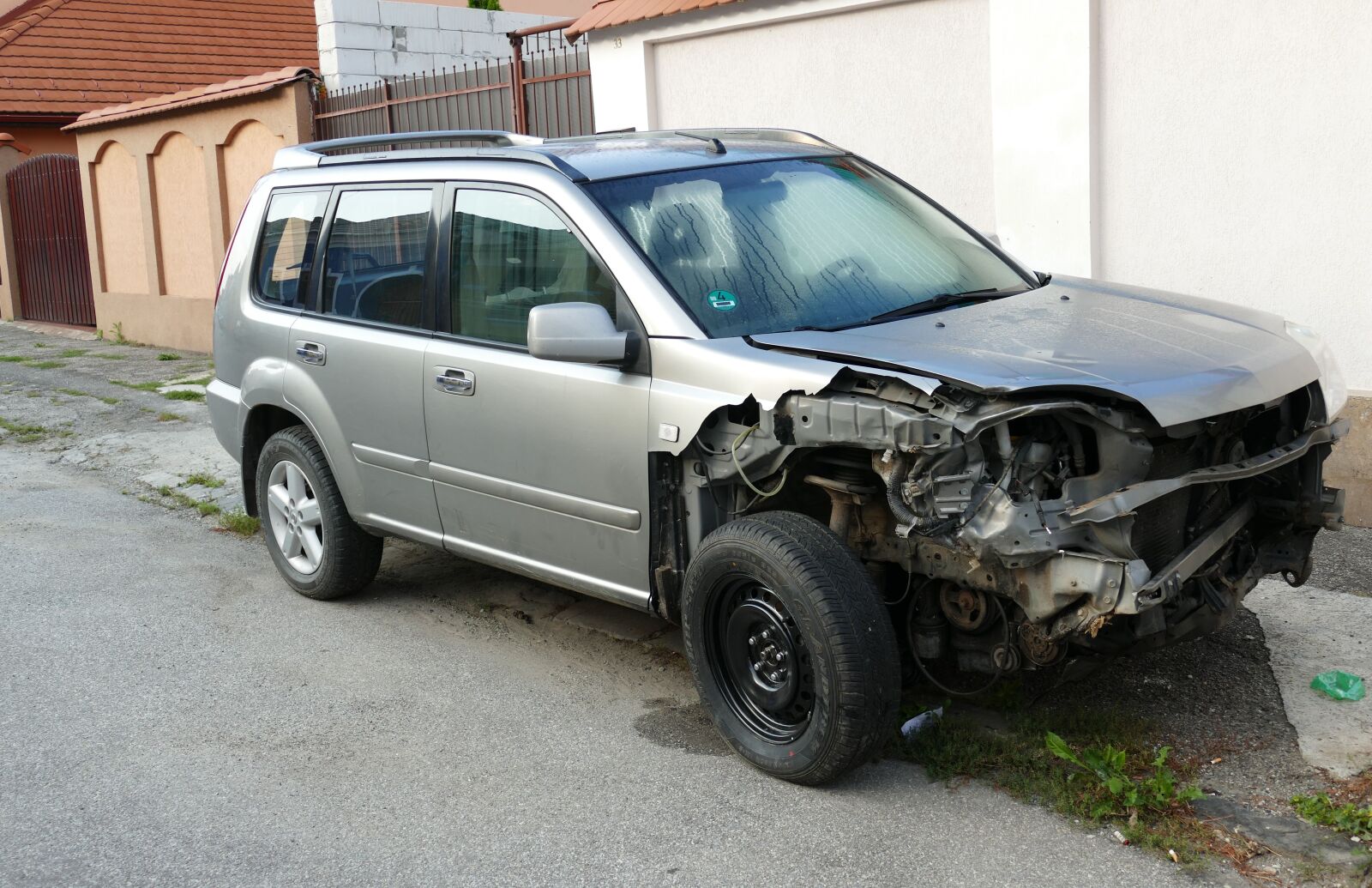 Panasonic Lumix DMC-FZ1000 sample photo. Auto, accident, vehicle photography