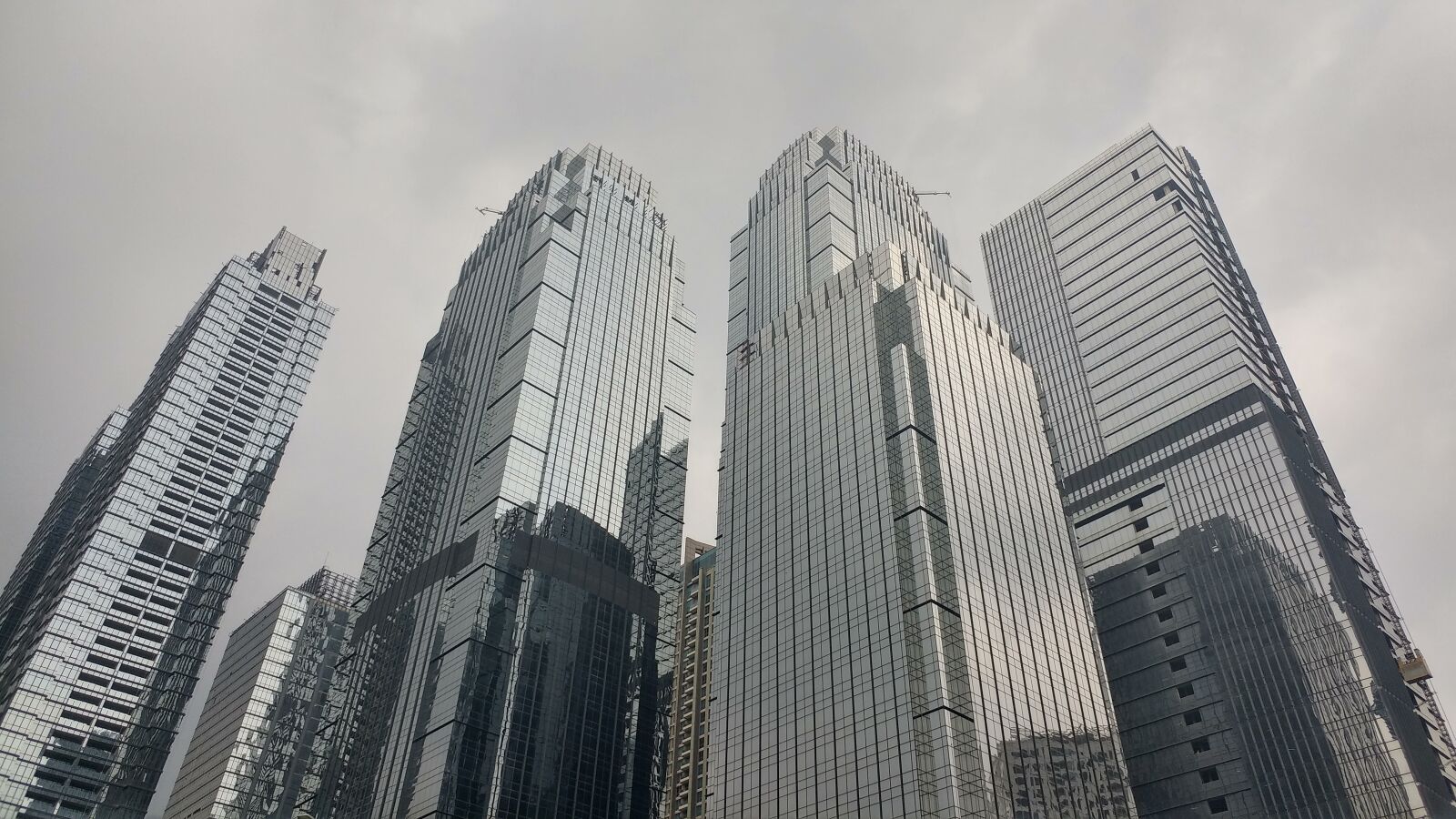 LG G5 SE sample photo. Skyscraper, city, architecture photography
