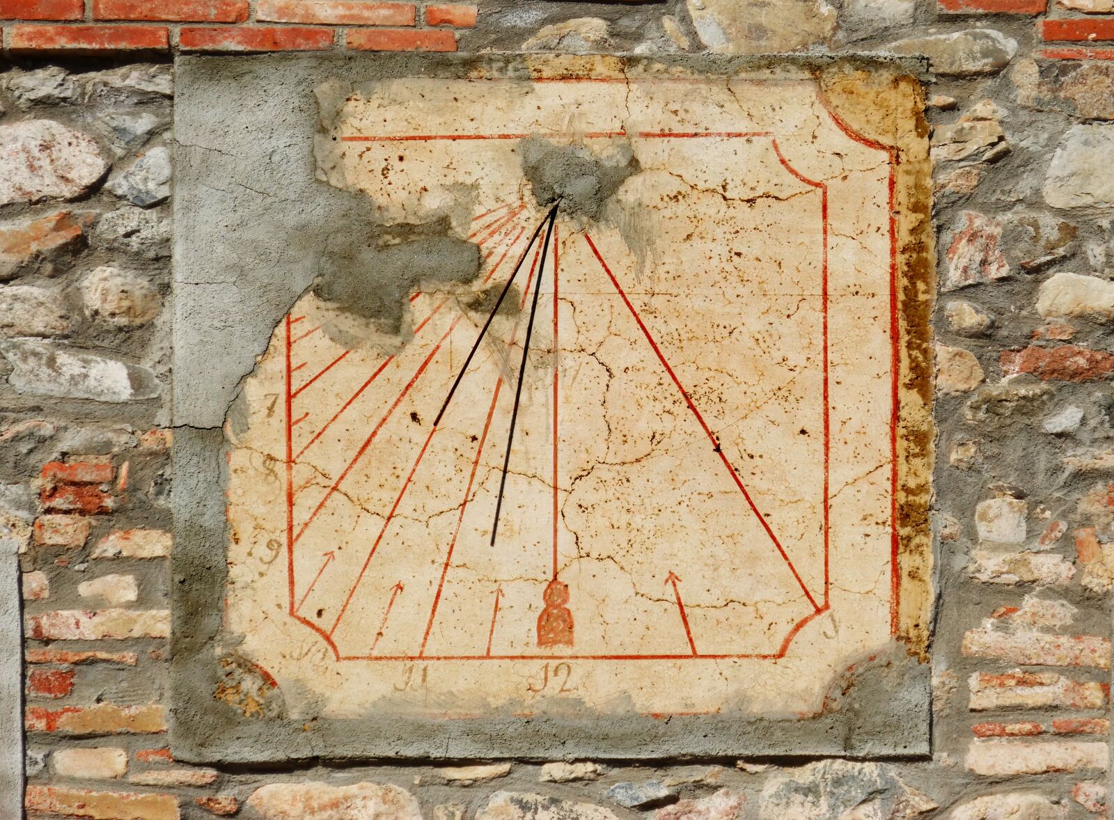 Panasonic DMC-FZ62 sample photo. Sundial, farmhouse, old photography