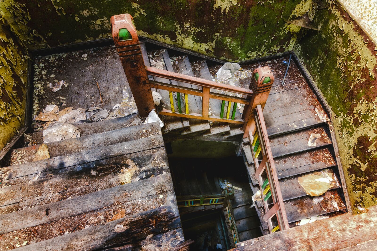 Nikon Z6 sample photo. Stairs, railing, wood photography