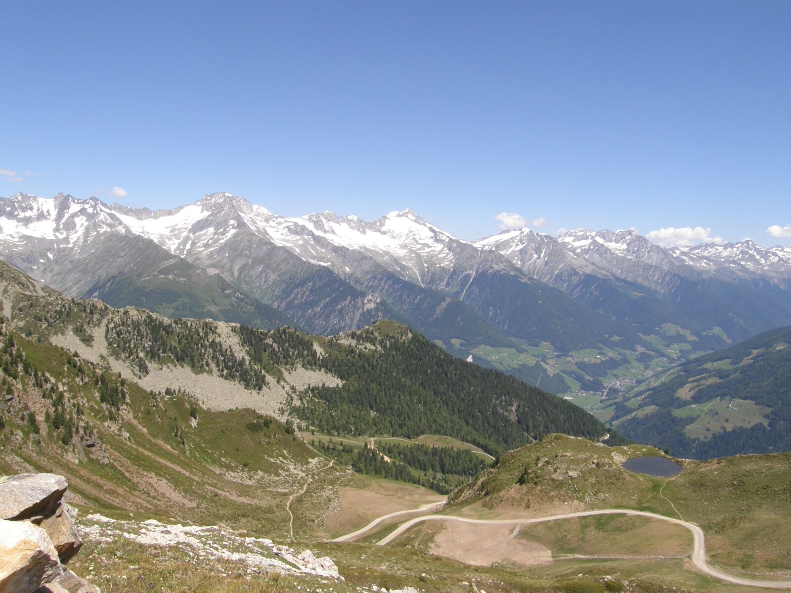 Olympus SP550UZ sample photo. South tyrol, arntal, st photography