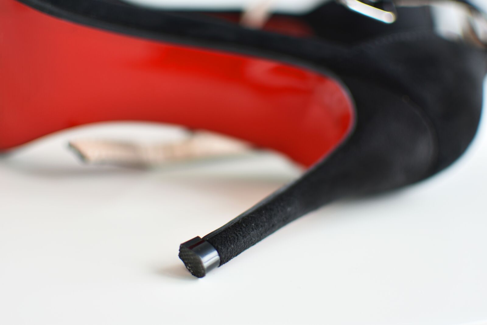 Nikon D3400 sample photo. Women's shoes, high heels photography