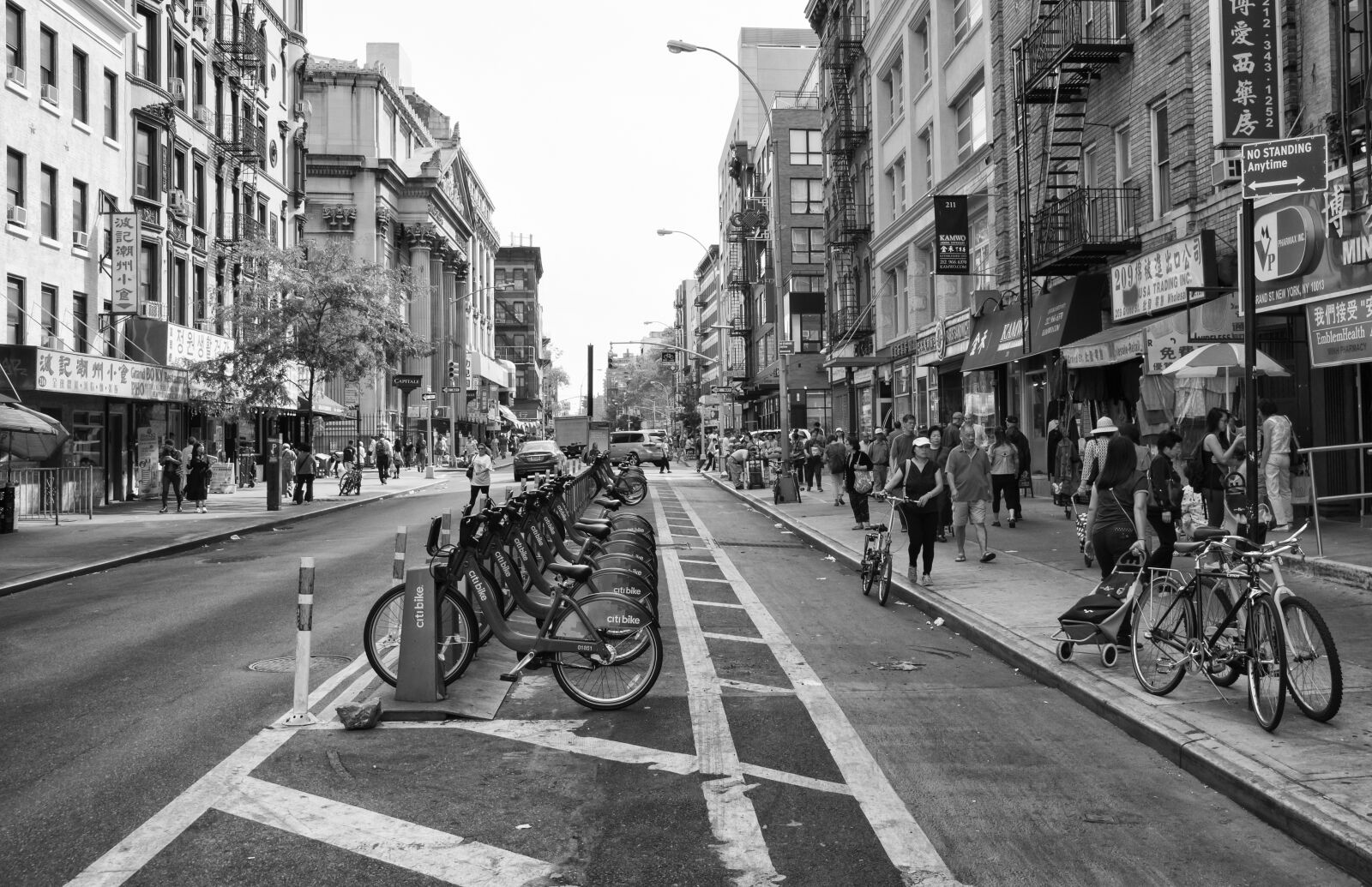 Nikon D7200 sample photo. Street, people, road photography