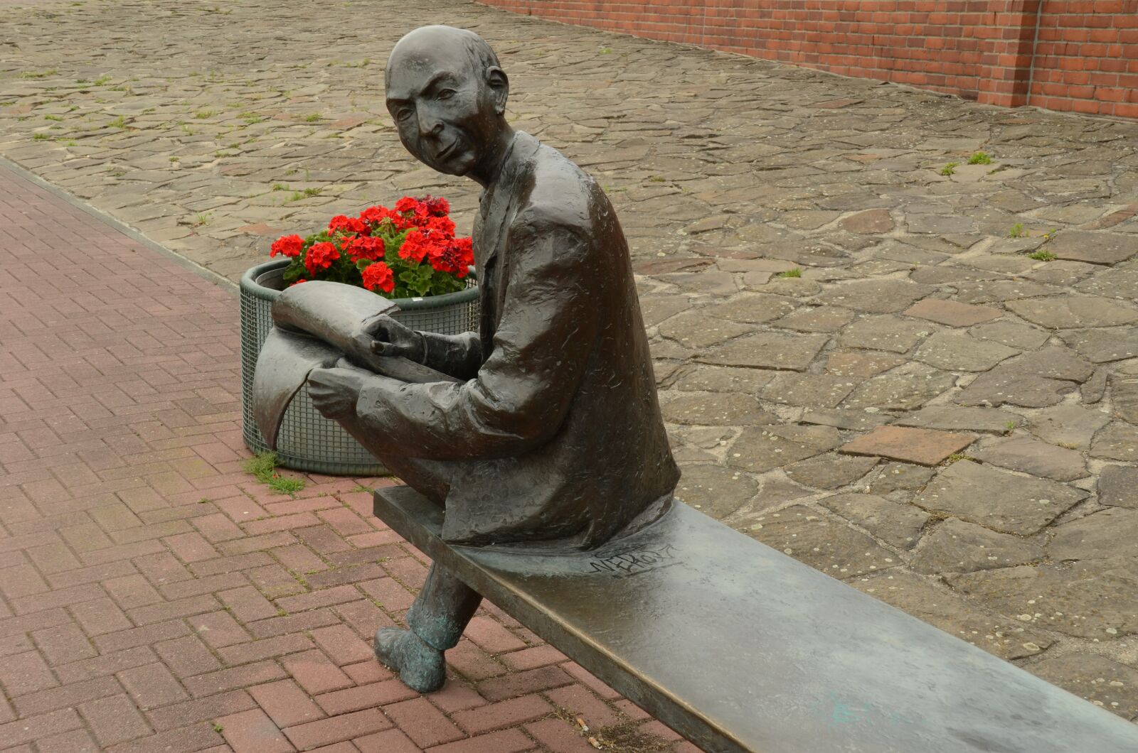 Nikon D7000 sample photo. Image, statue, man photography