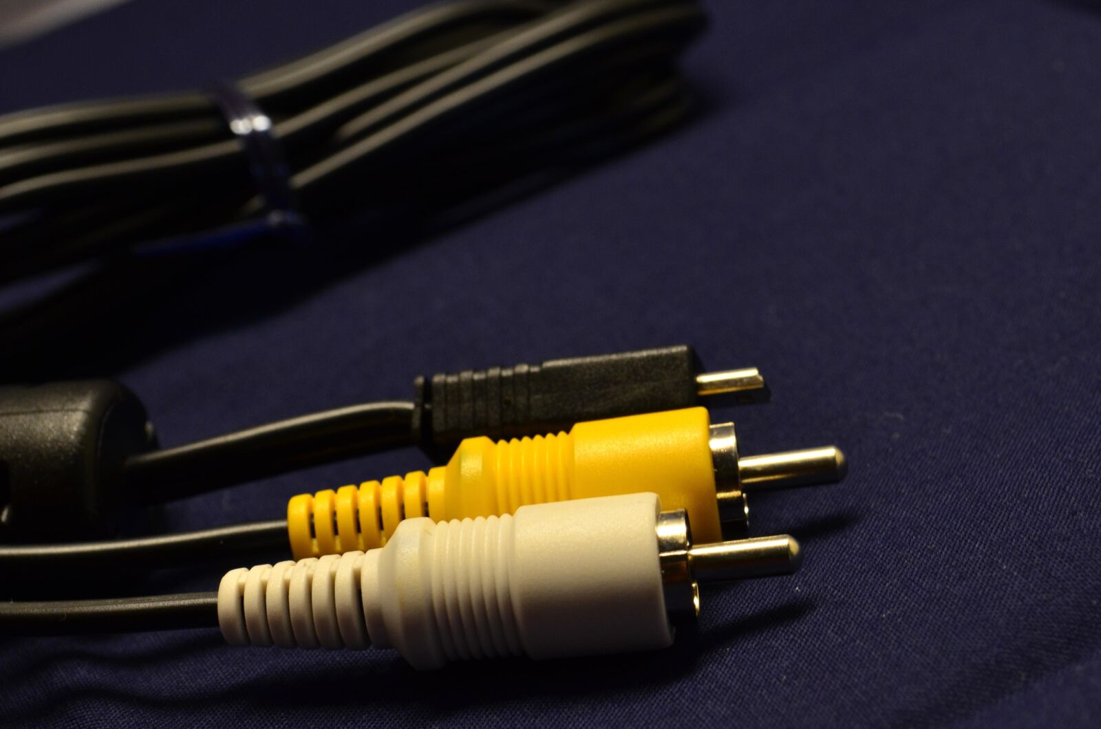 Nikon D5100 sample photo. Cable, audio cable, video photography