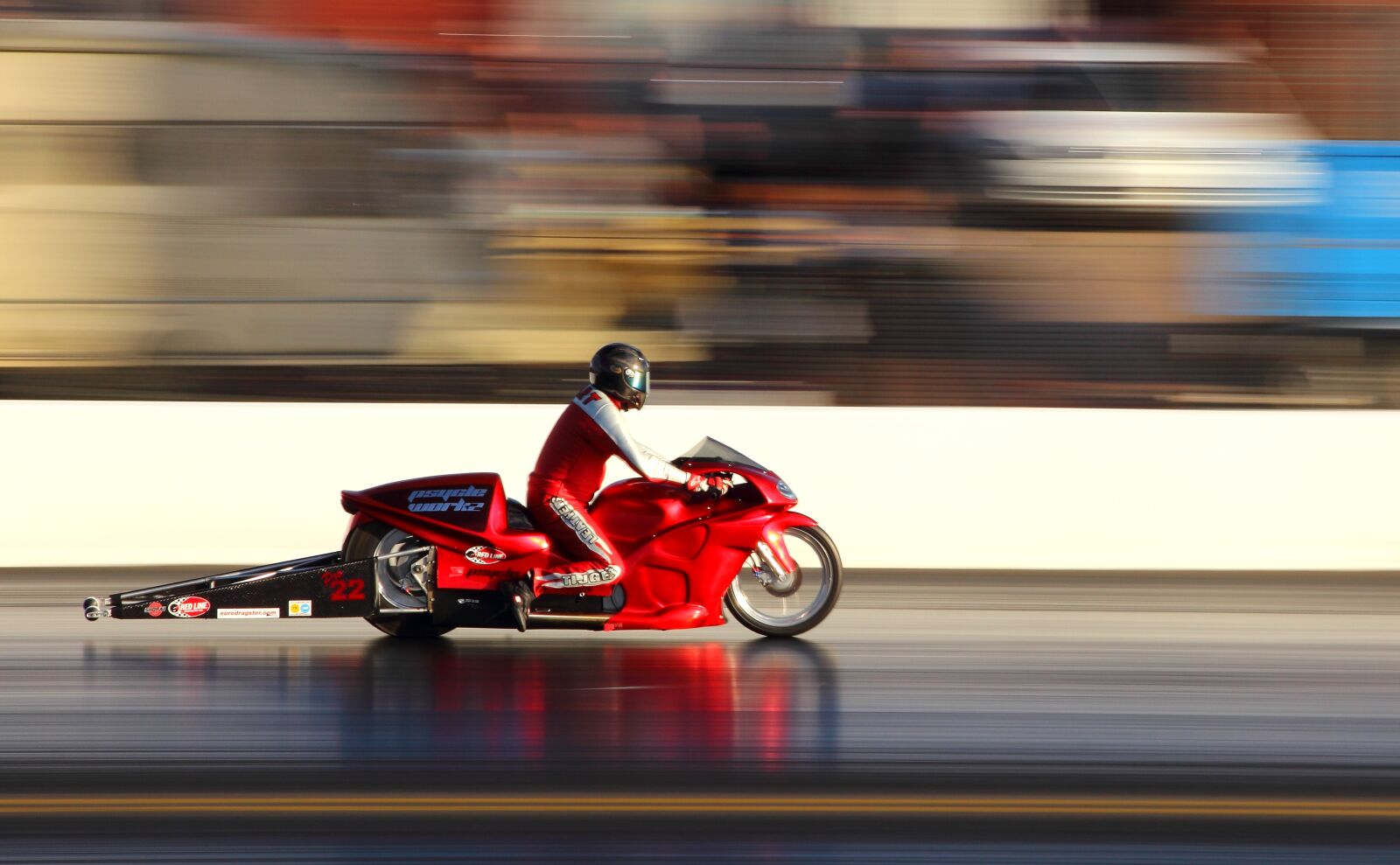 Canon EOS 600D (Rebel EOS T3i / EOS Kiss X5) sample photo. Drag race, racing, speed photography