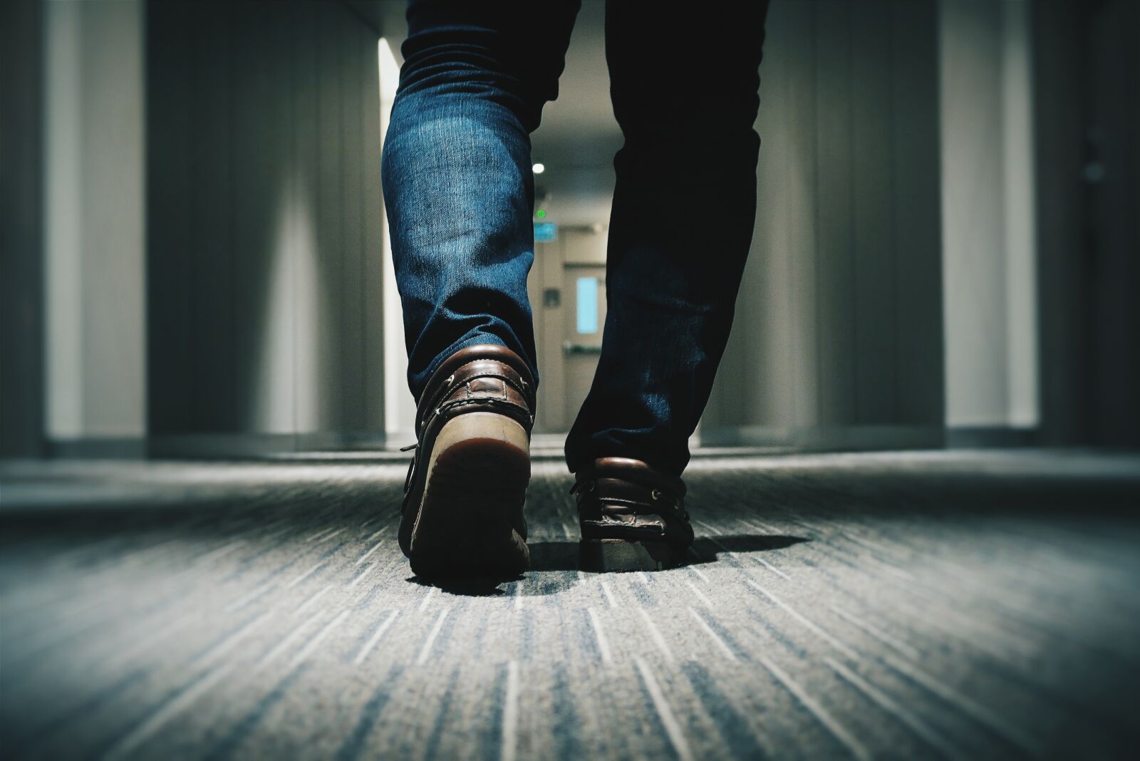 Canon PowerShot G7 X sample photo. Denim, feet, footwear photography