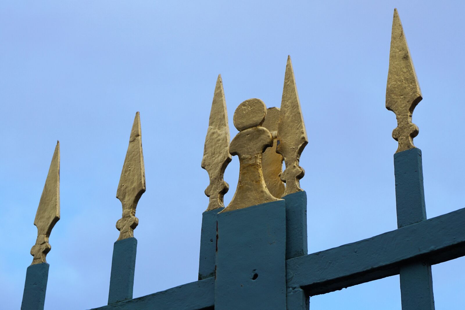 Sony a6000 sample photo. Fence, castle, wilhelmsthal photography