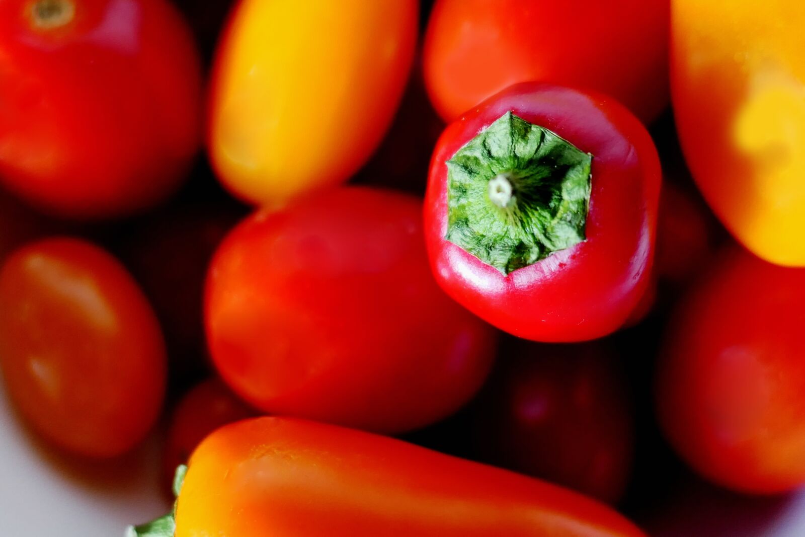 Panasonic Lumix DMC-LX10 (Lumix DMC-LX15) sample photo. Paprika, yellow, food photography