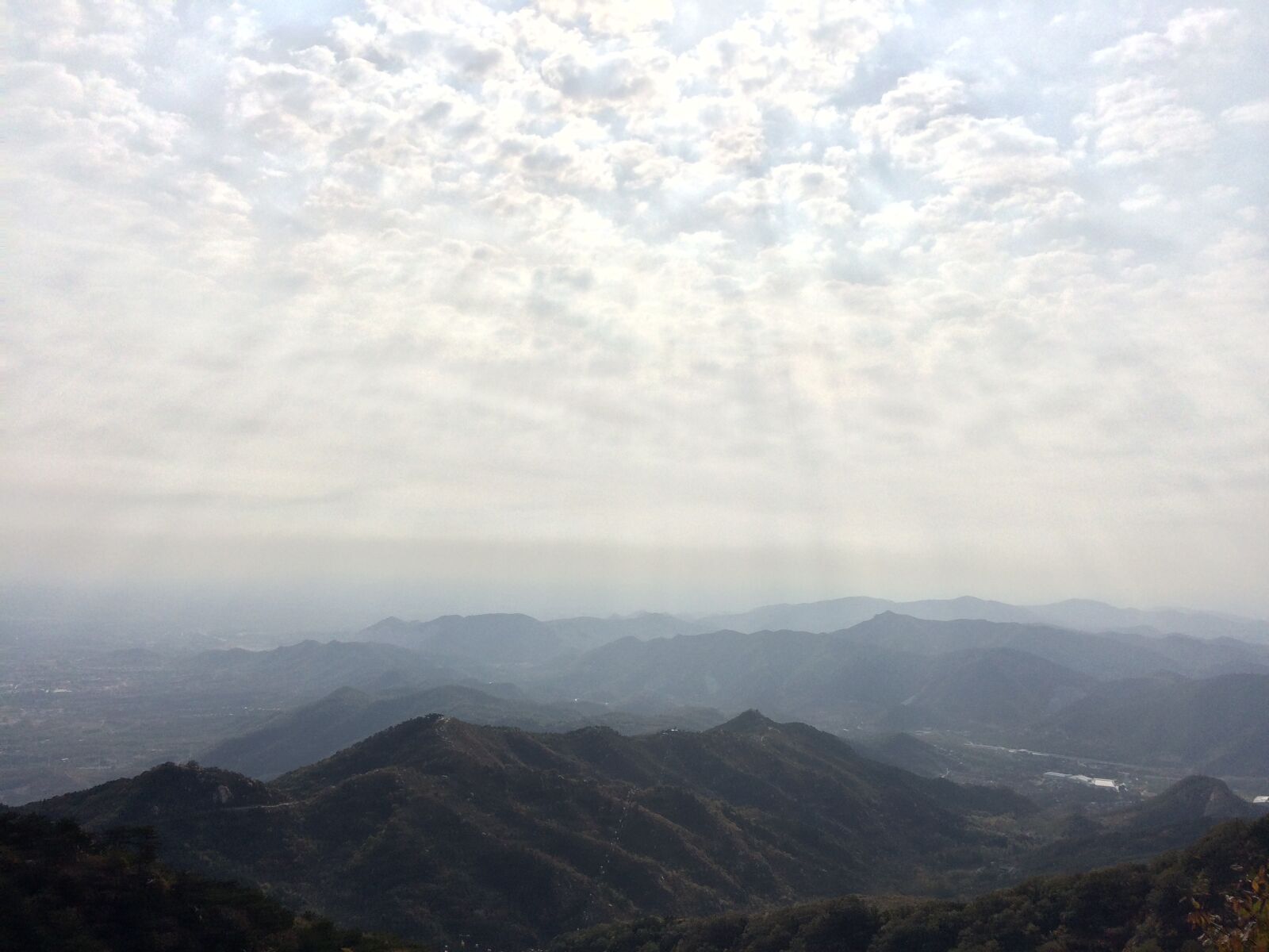 iPhone 5s back camera 4.15mm f/2.2 sample photo. Sky, the rays, cloud photography