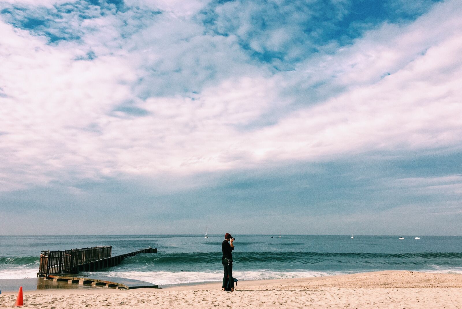Apple iPhone 6s Plus sample photo. Beach, water, sand, sea photography