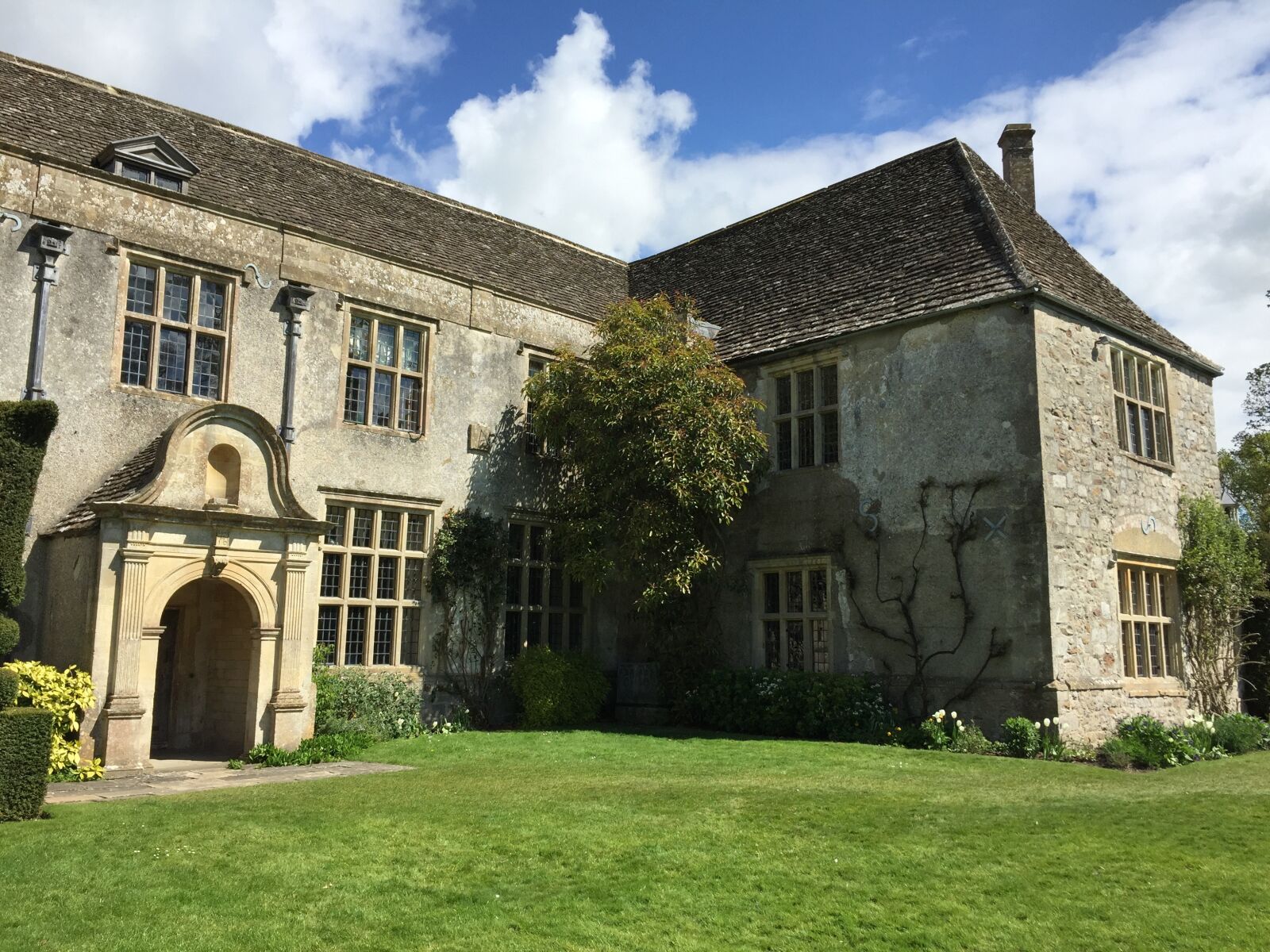 Apple iPhone 6 sample photo. National trust, architecture, summer photography