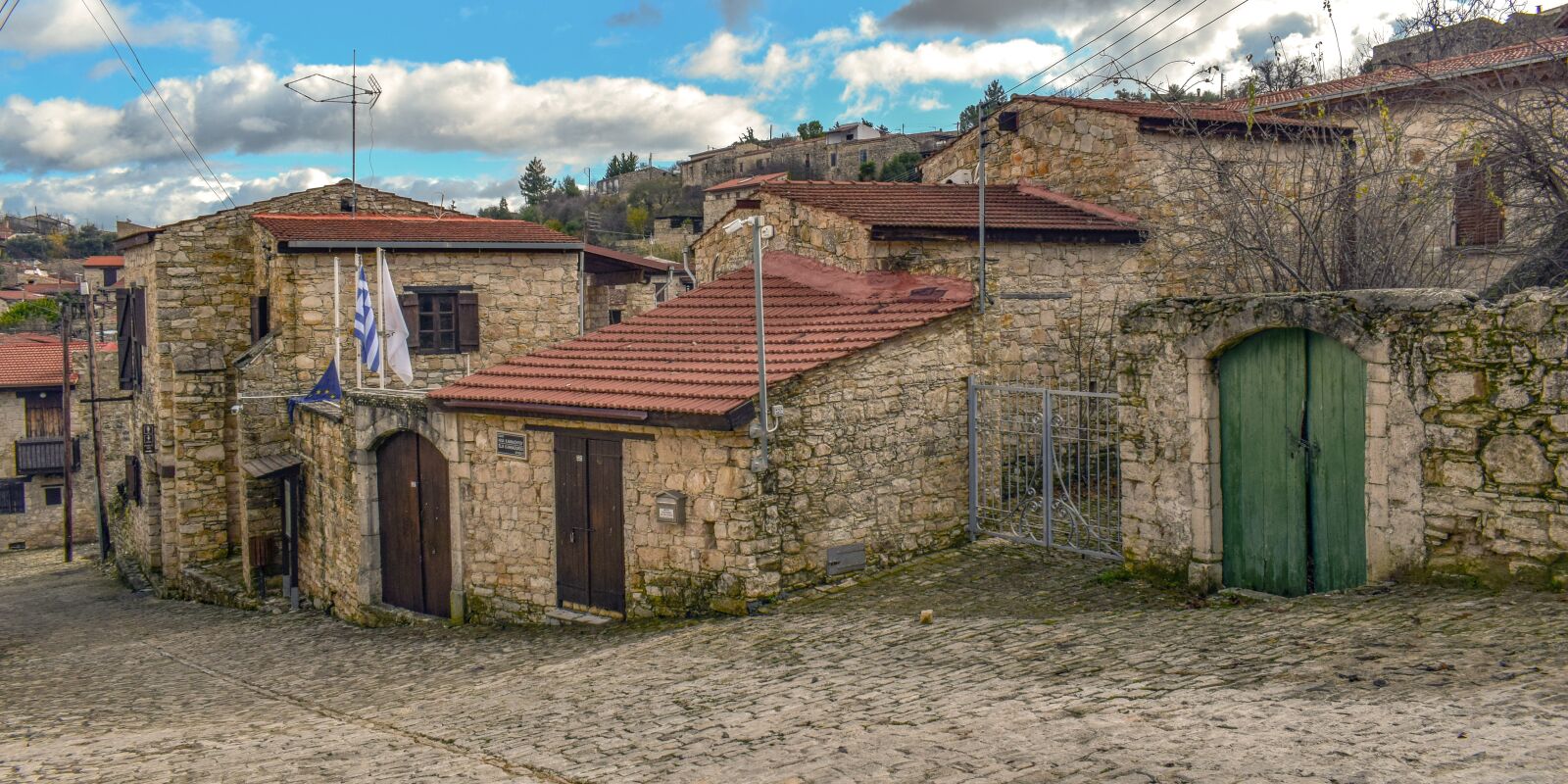 Nikon D3300 sample photo. Street, houses, stone photography