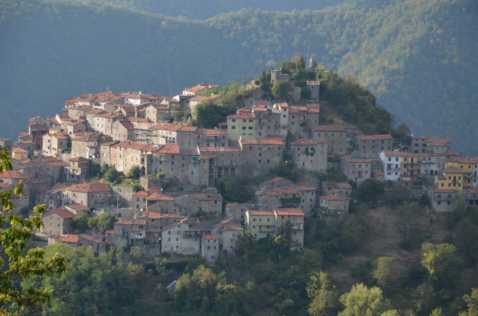 Nikon D5100 sample photo. Tuscany, village, italy photography