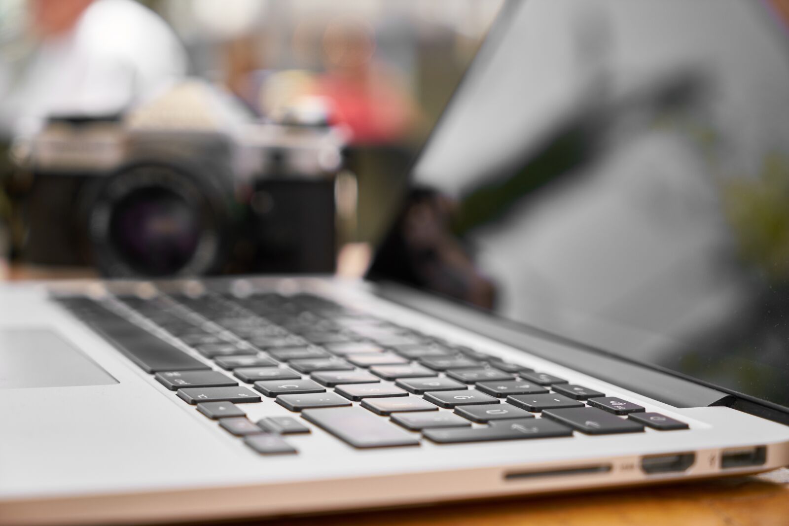 Sony a7R II sample photo. Keyboard, movie, retro photography