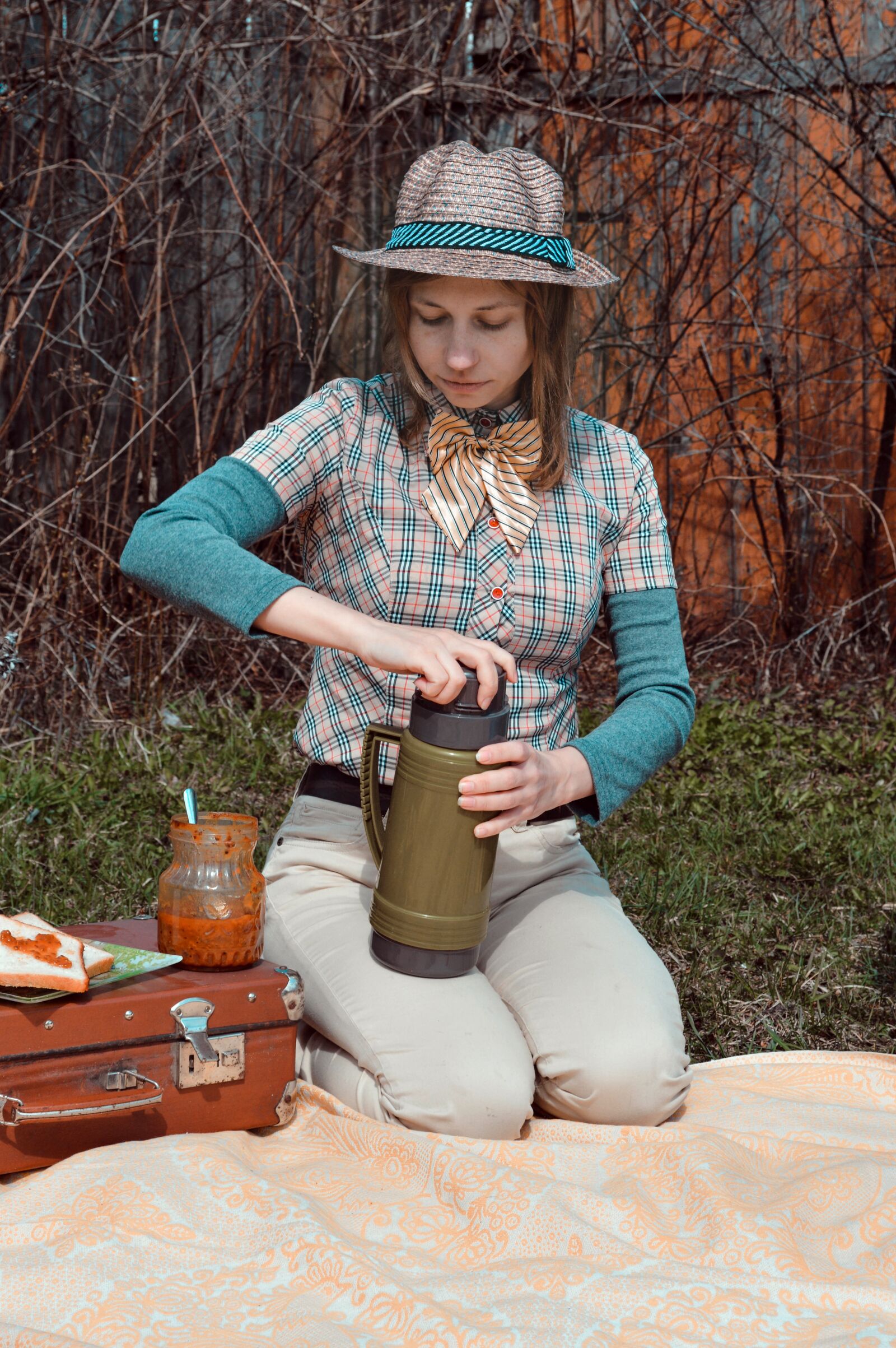 Nikon D3200 sample photo. Picnic, thermos, drink photography