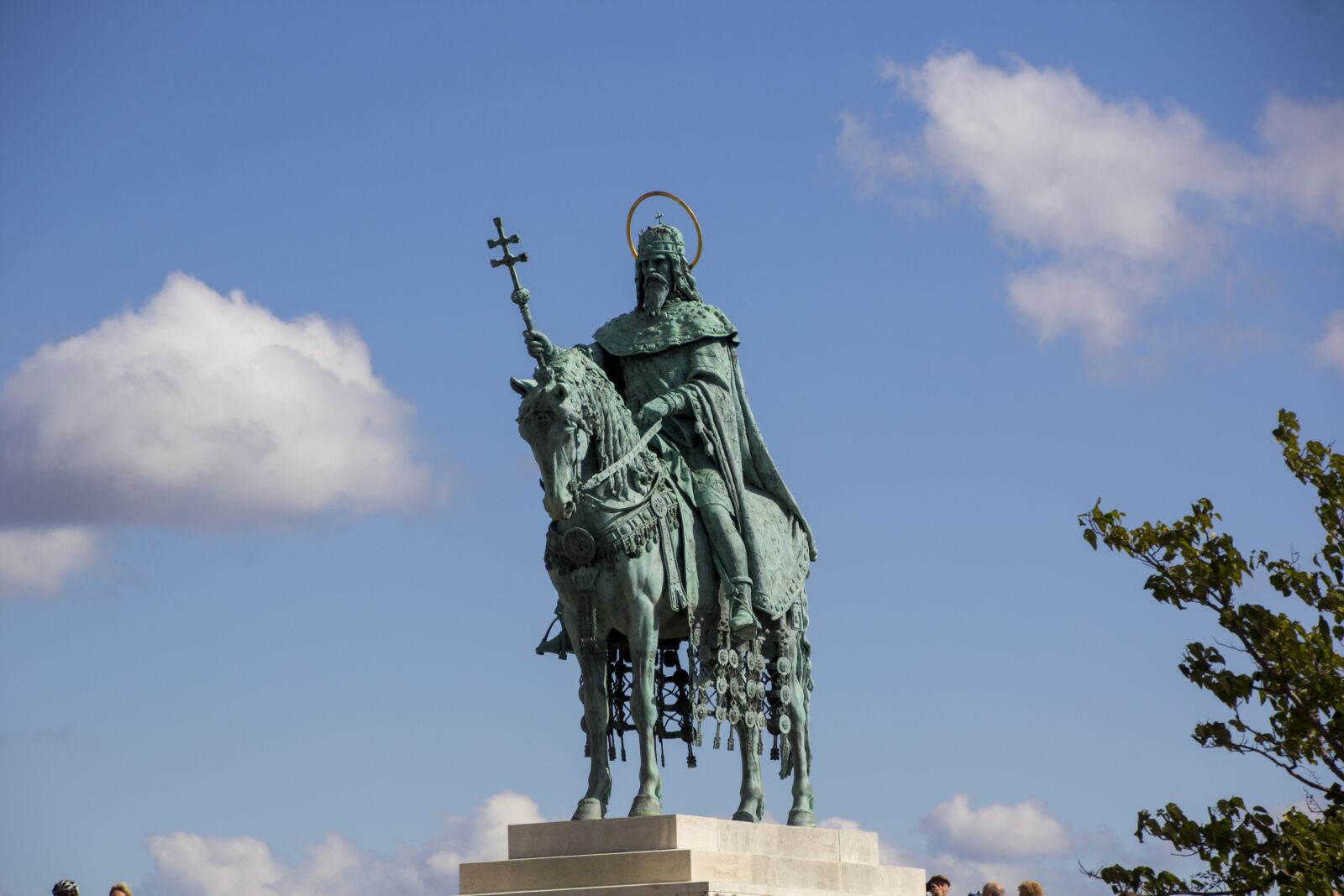 Canon EOS 60D sample photo. Hungary, statue, budapest photography