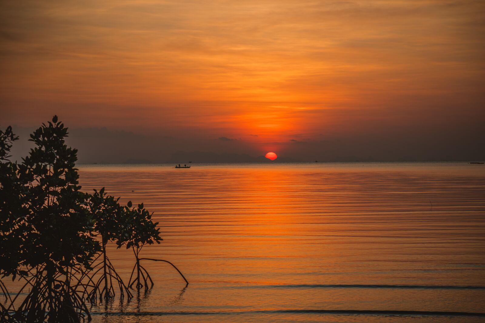 Canon EF 24-105mm F4L IS II USM sample photo. Sunset, ocean, sea photography