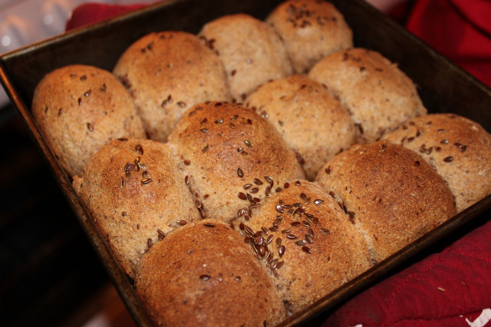 Canon EOS 600D (Rebel EOS T3i / EOS Kiss X5) sample photo. Oven, bread, baked photography