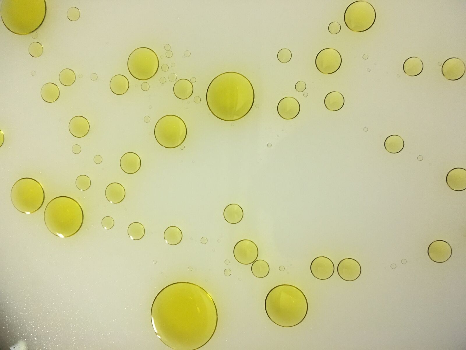 Apple iPhone 6s sample photo. Circles, design, yellow photography
