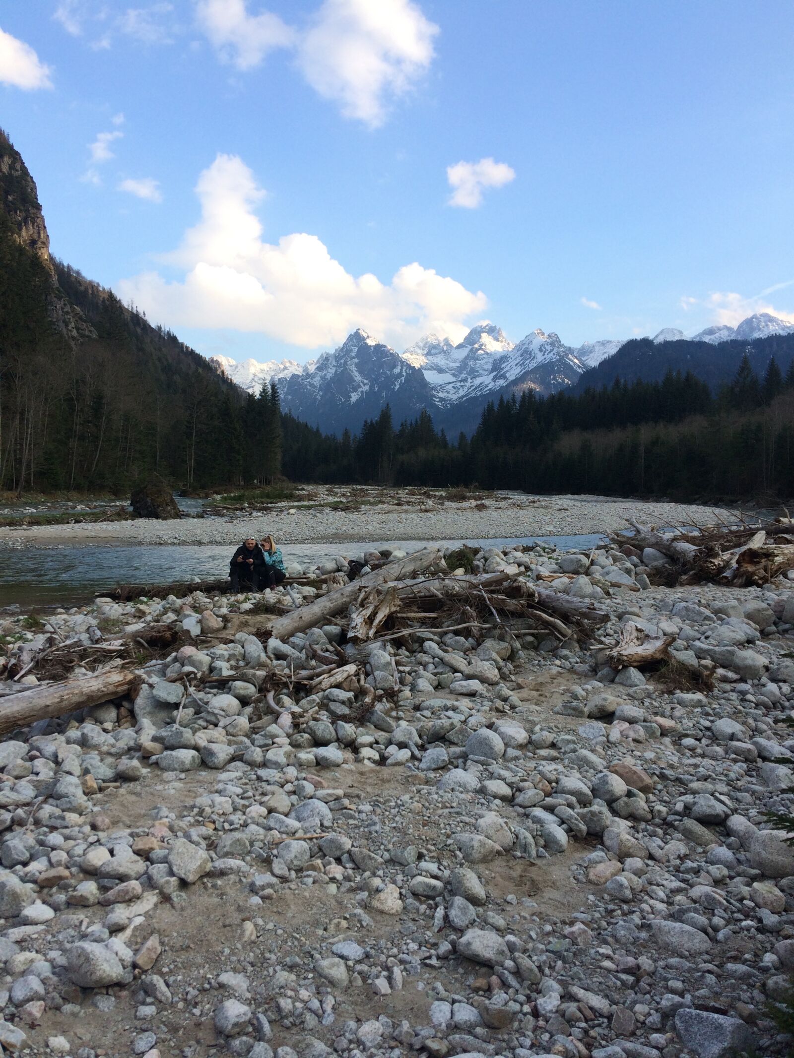 iPhone 5s back camera 4.15mm f/2.2 sample photo. River, stream, mountains photography