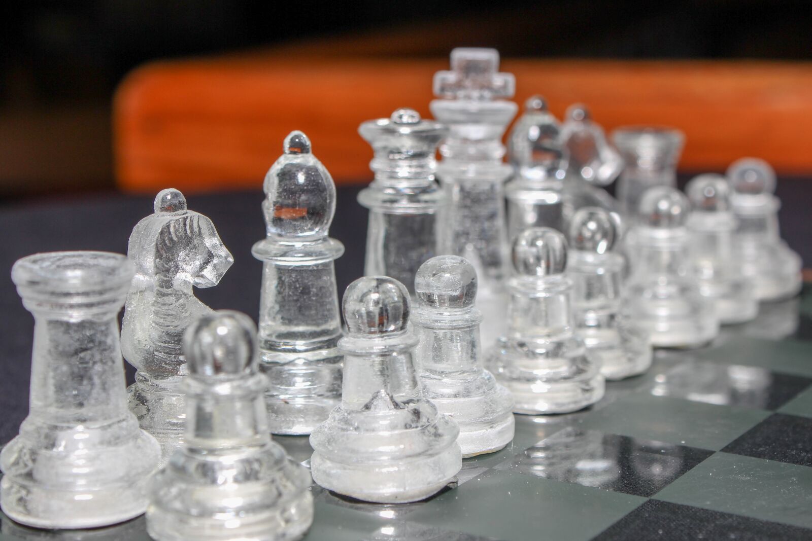 Canon EOS 600D (Rebel EOS T3i / EOS Kiss X5) + Canon EF-S 18-55mm F3.5-5.6 IS sample photo. Chess, game, plan photography